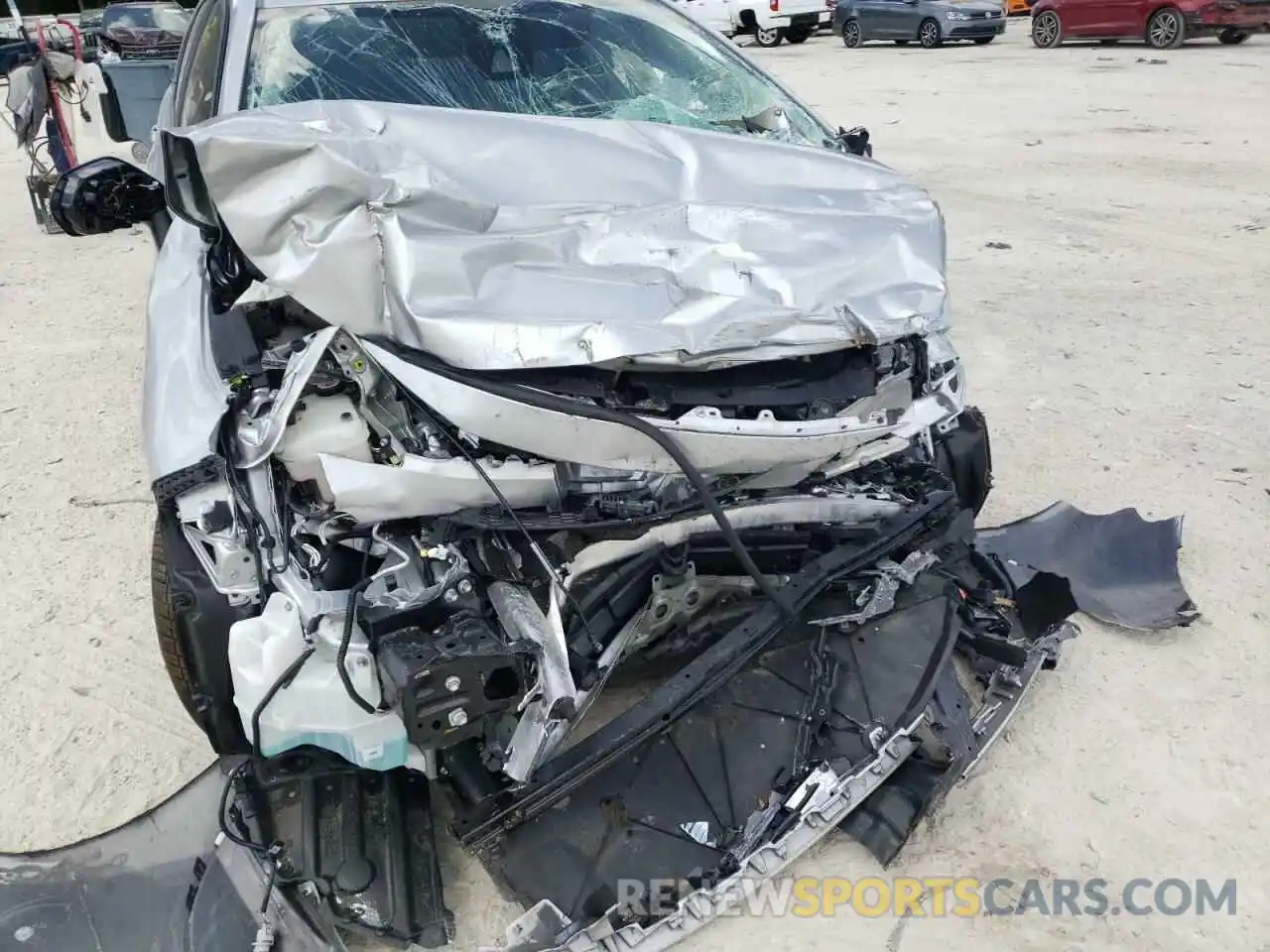 9 Photograph of a damaged car JTDVPMAE5MJ155064 TOYOTA COROLLA 2021