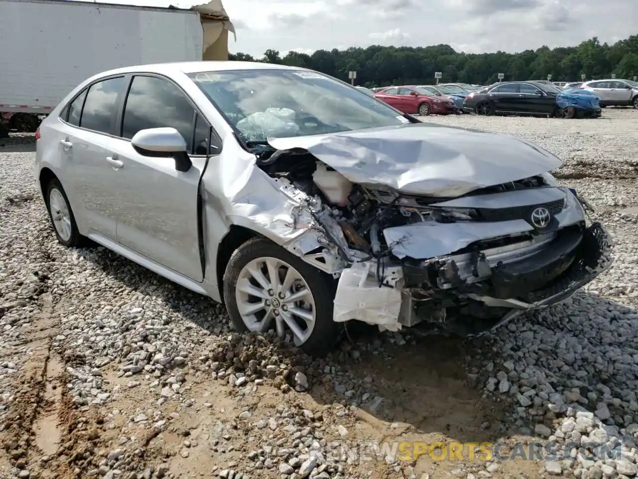 1 Photograph of a damaged car JTDVPMAE5MJ168395 TOYOTA COROLLA 2021