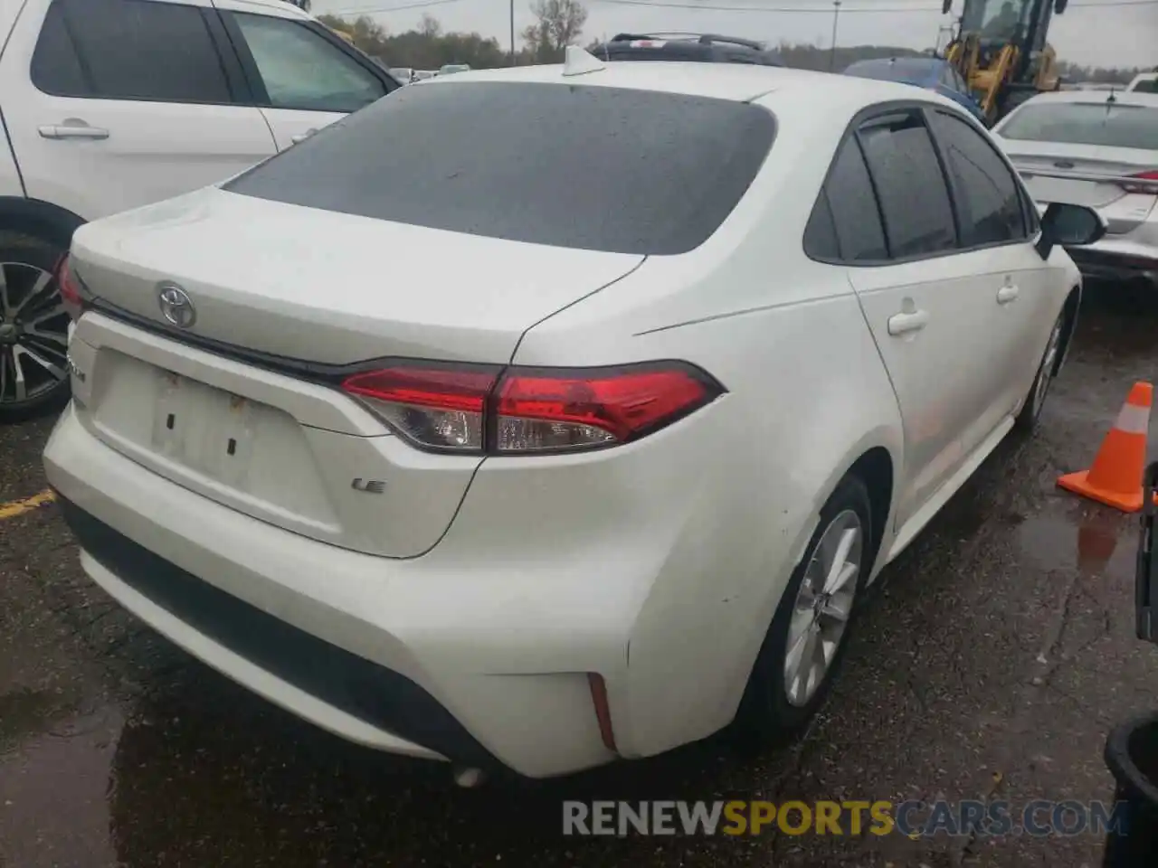 4 Photograph of a damaged car JTDVPMAE7MJ121580 TOYOTA COROLLA 2021