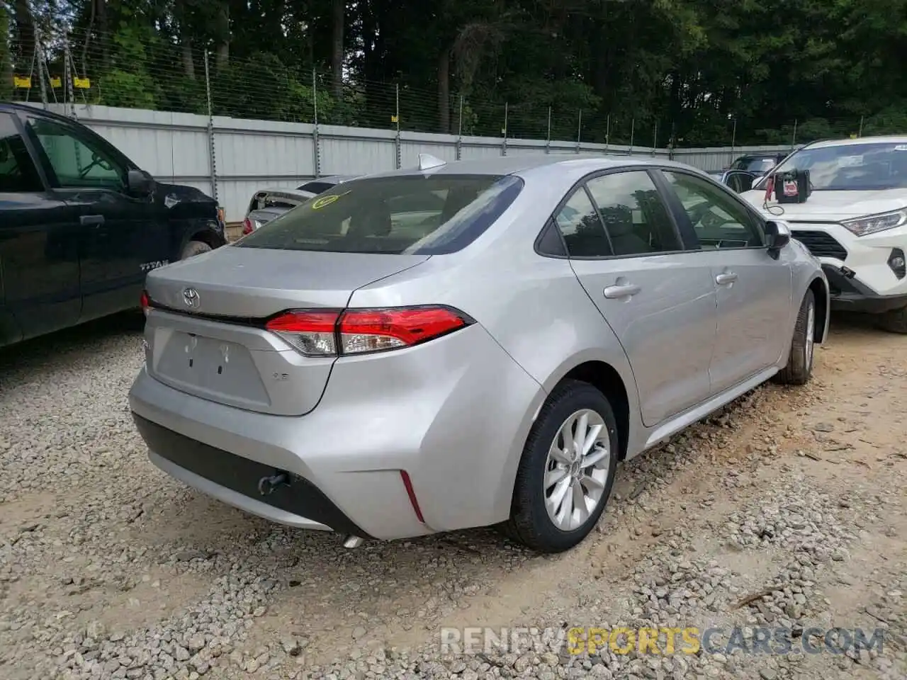 4 Photograph of a damaged car JTDVPMAE7MJ129467 TOYOTA COROLLA 2021