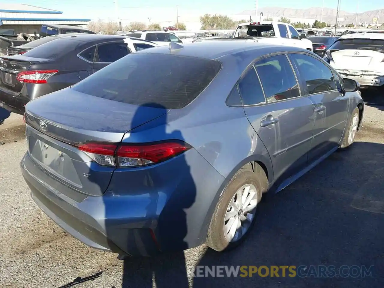 4 Photograph of a damaged car JTDVPMAE7MJ141618 TOYOTA COROLLA 2021