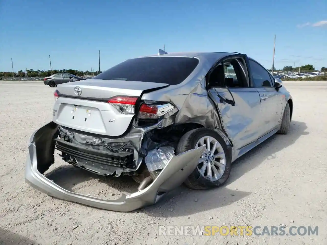 4 Photograph of a damaged car JTDVPMAE8MJ121314 TOYOTA COROLLA 2021