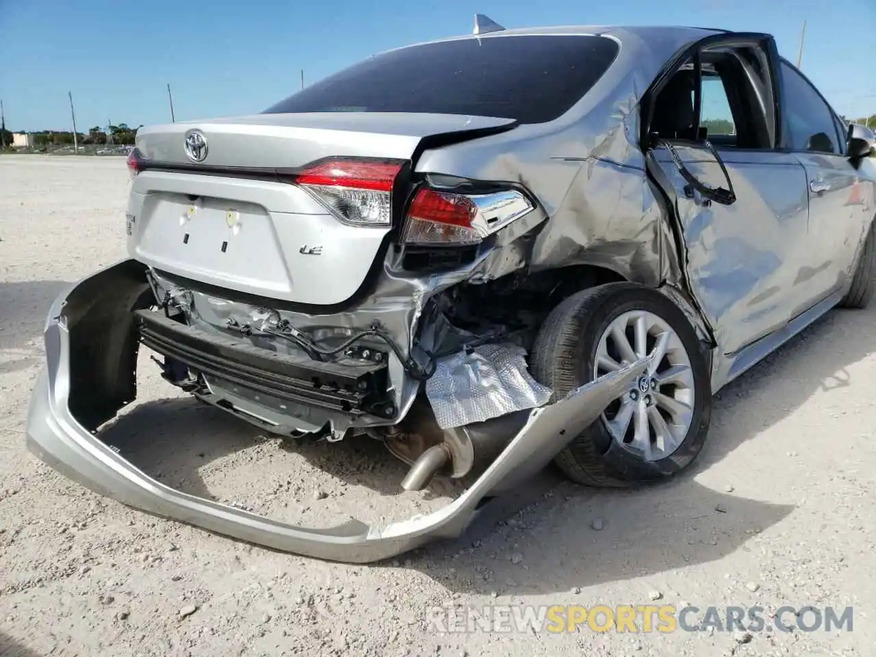 9 Photograph of a damaged car JTDVPMAE8MJ121314 TOYOTA COROLLA 2021