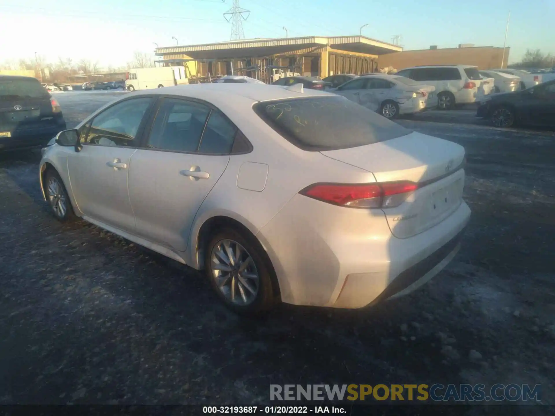 3 Photograph of a damaged car JTDVPMAE8MJ133365 TOYOTA COROLLA 2021