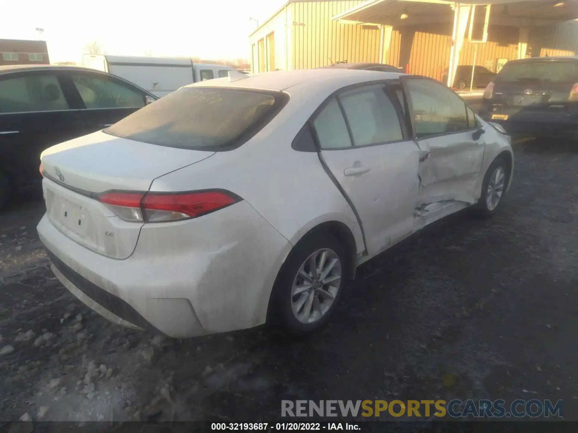 4 Photograph of a damaged car JTDVPMAE8MJ133365 TOYOTA COROLLA 2021