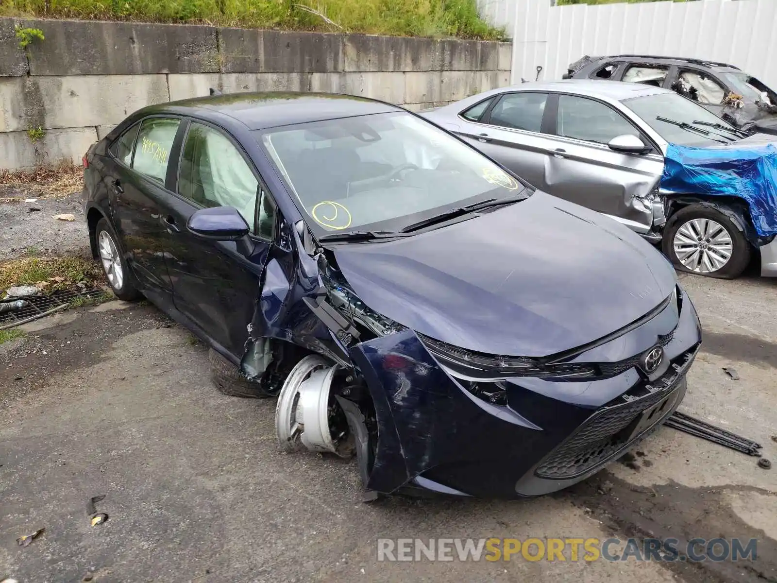 1 Photograph of a damaged car JTDVPMAE8MJ143958 TOYOTA COROLLA 2021