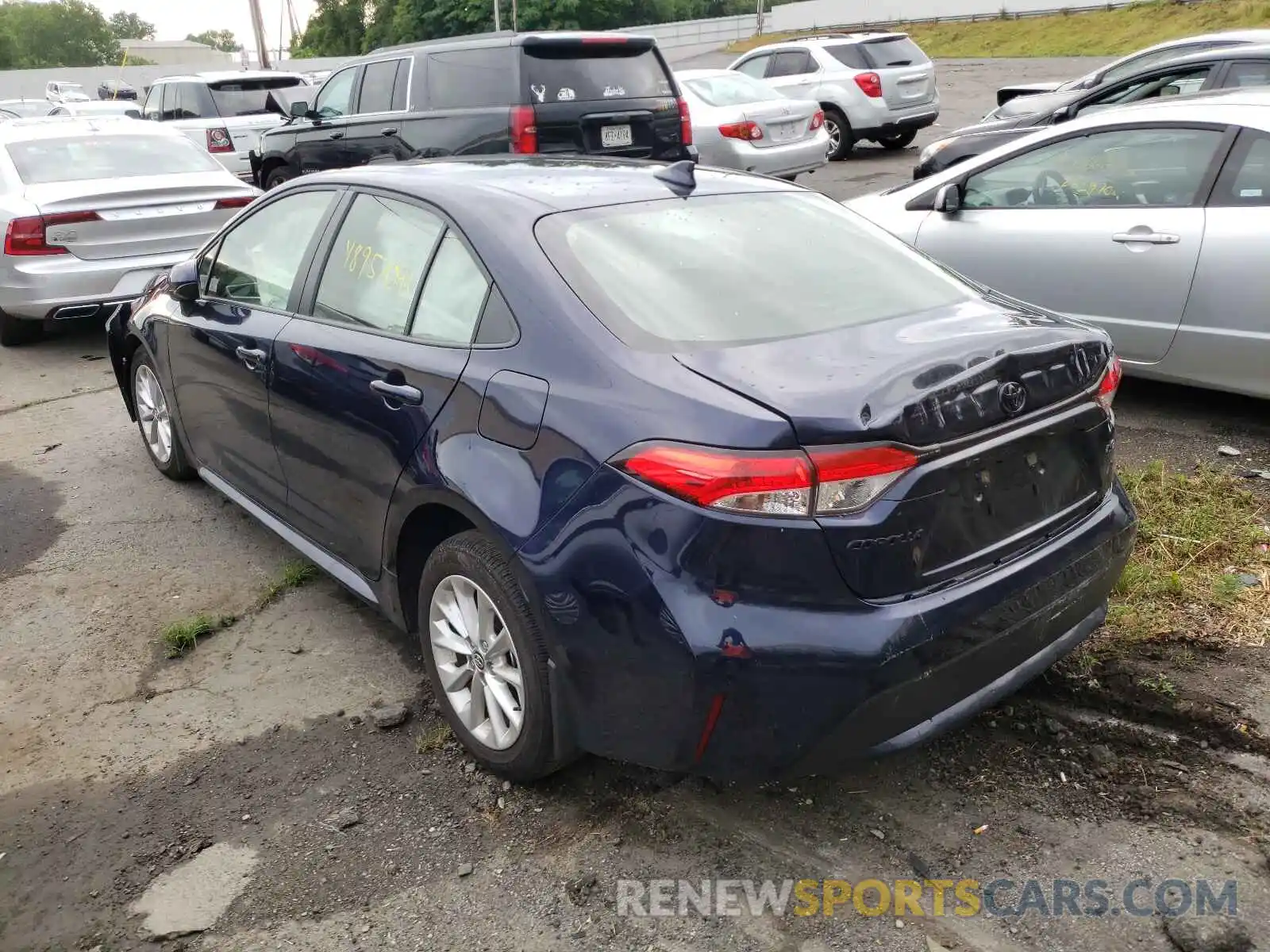 3 Photograph of a damaged car JTDVPMAE8MJ143958 TOYOTA COROLLA 2021