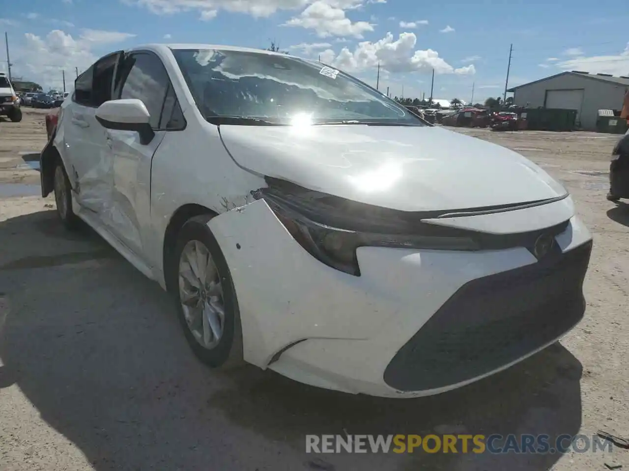 1 Photograph of a damaged car JTDVPMAE9MJ136744 TOYOTA COROLLA 2021