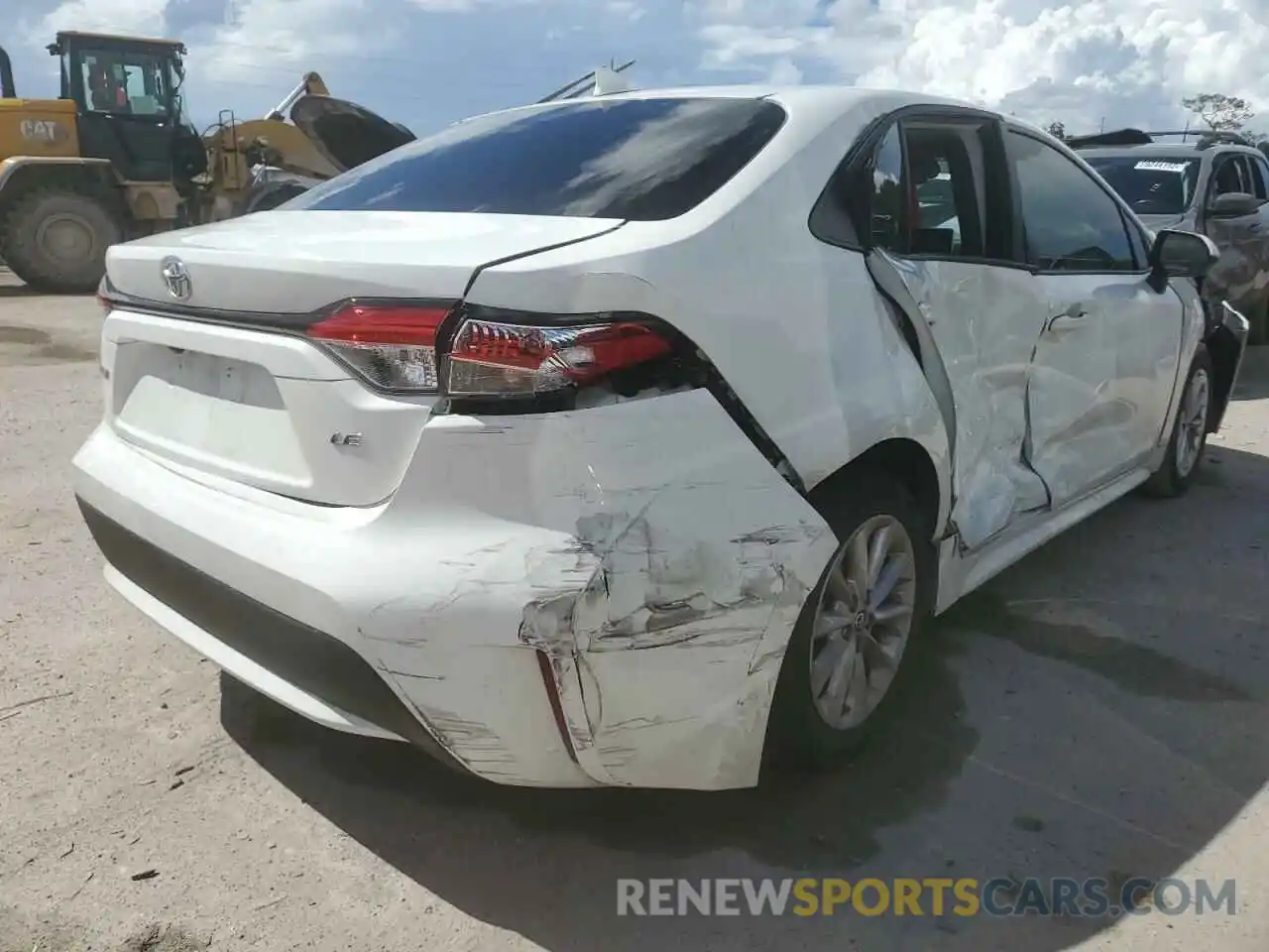 4 Photograph of a damaged car JTDVPMAE9MJ136744 TOYOTA COROLLA 2021