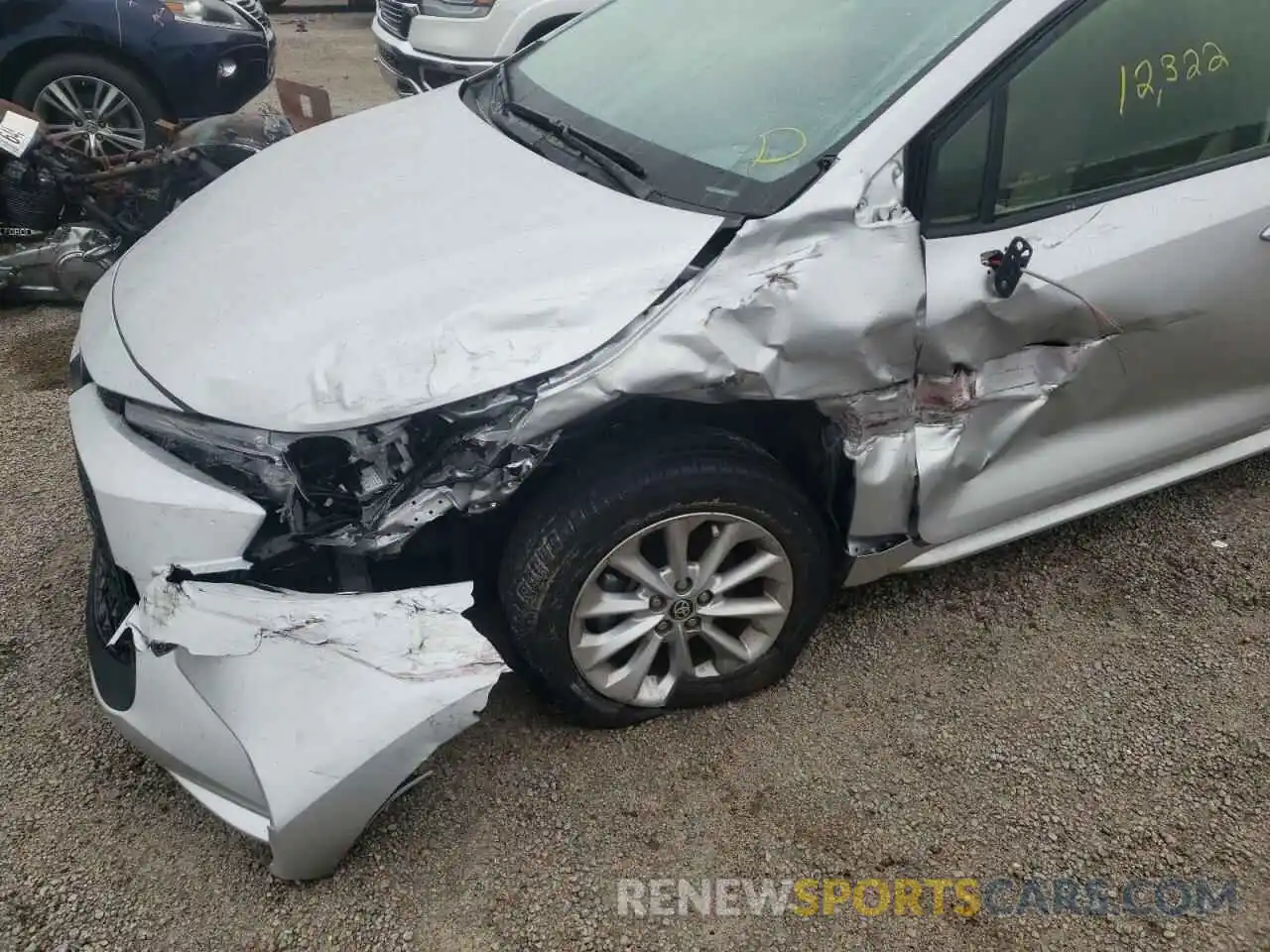 9 Photograph of a damaged car JTDVPMAE9MJ148764 TOYOTA COROLLA 2021