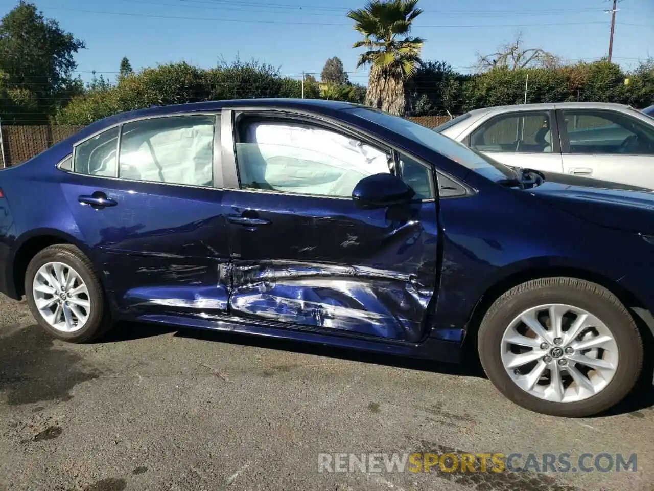 9 Photograph of a damaged car JTDVPMAE9MJ159103 TOYOTA COROLLA 2021