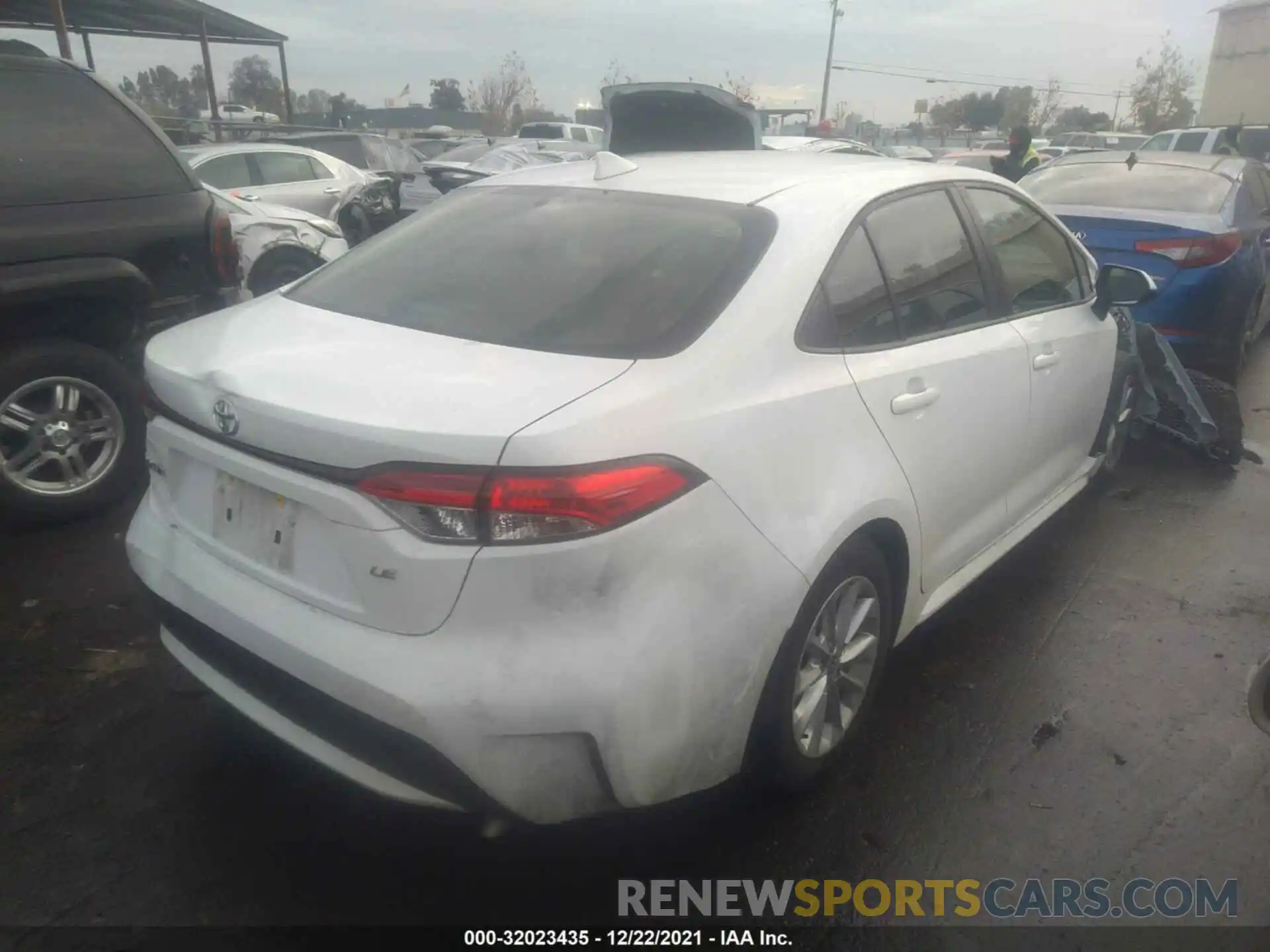 4 Photograph of a damaged car JTDVPMAEXMJ128992 TOYOTA COROLLA 2021