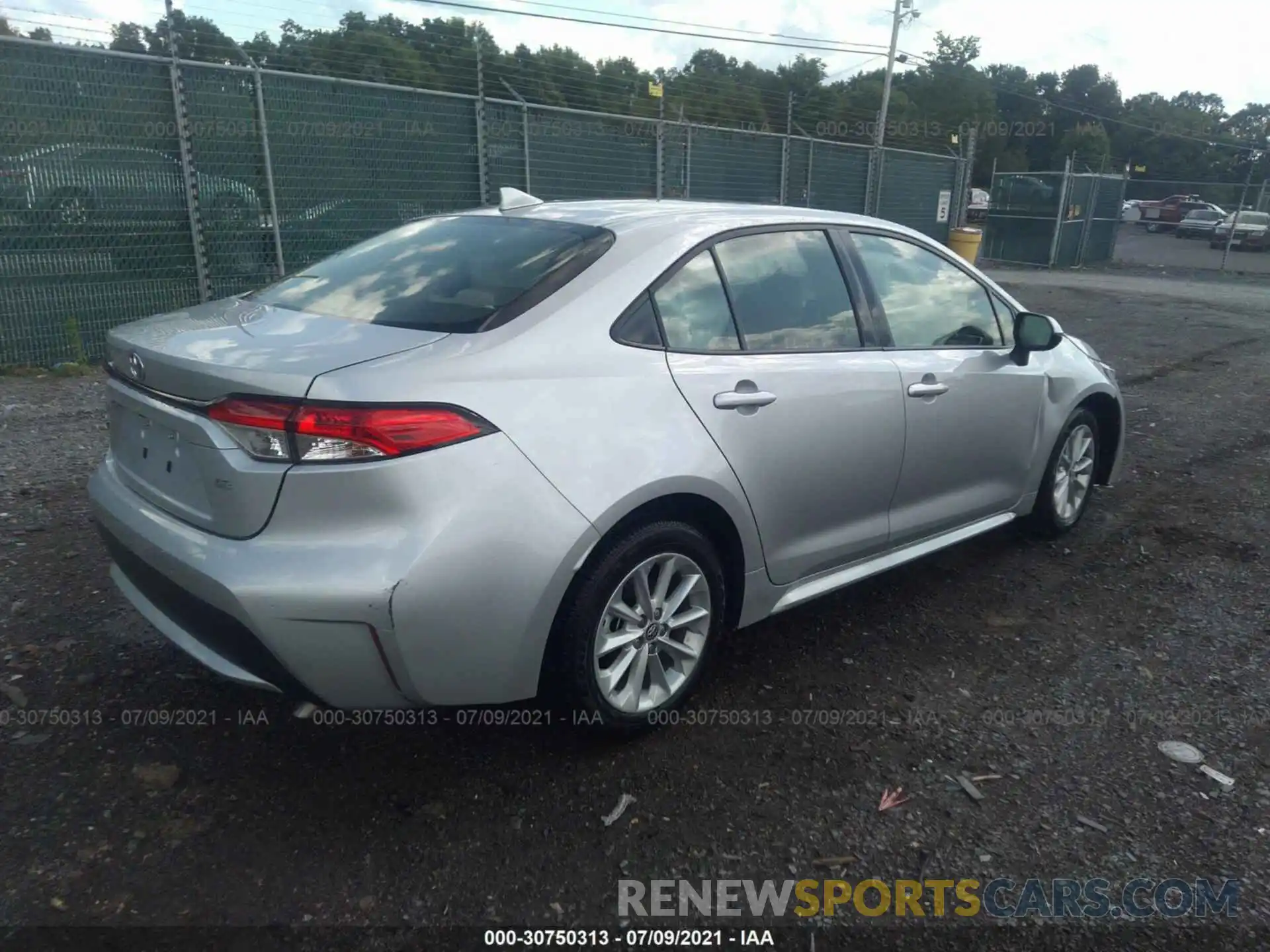 4 Photograph of a damaged car JTDVPMAEXMJ148577 TOYOTA COROLLA 2021