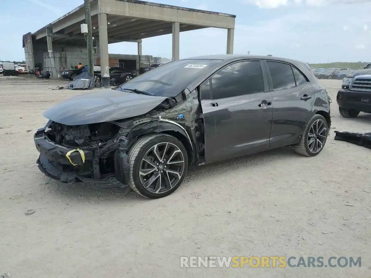 1 Photograph of a damaged car JTNA4MBE1M3107261 TOYOTA COROLLA 2021