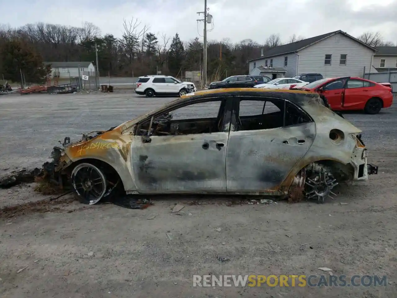 10 Photograph of a damaged car JTNA4MBE1M3107809 TOYOTA COROLLA 2021