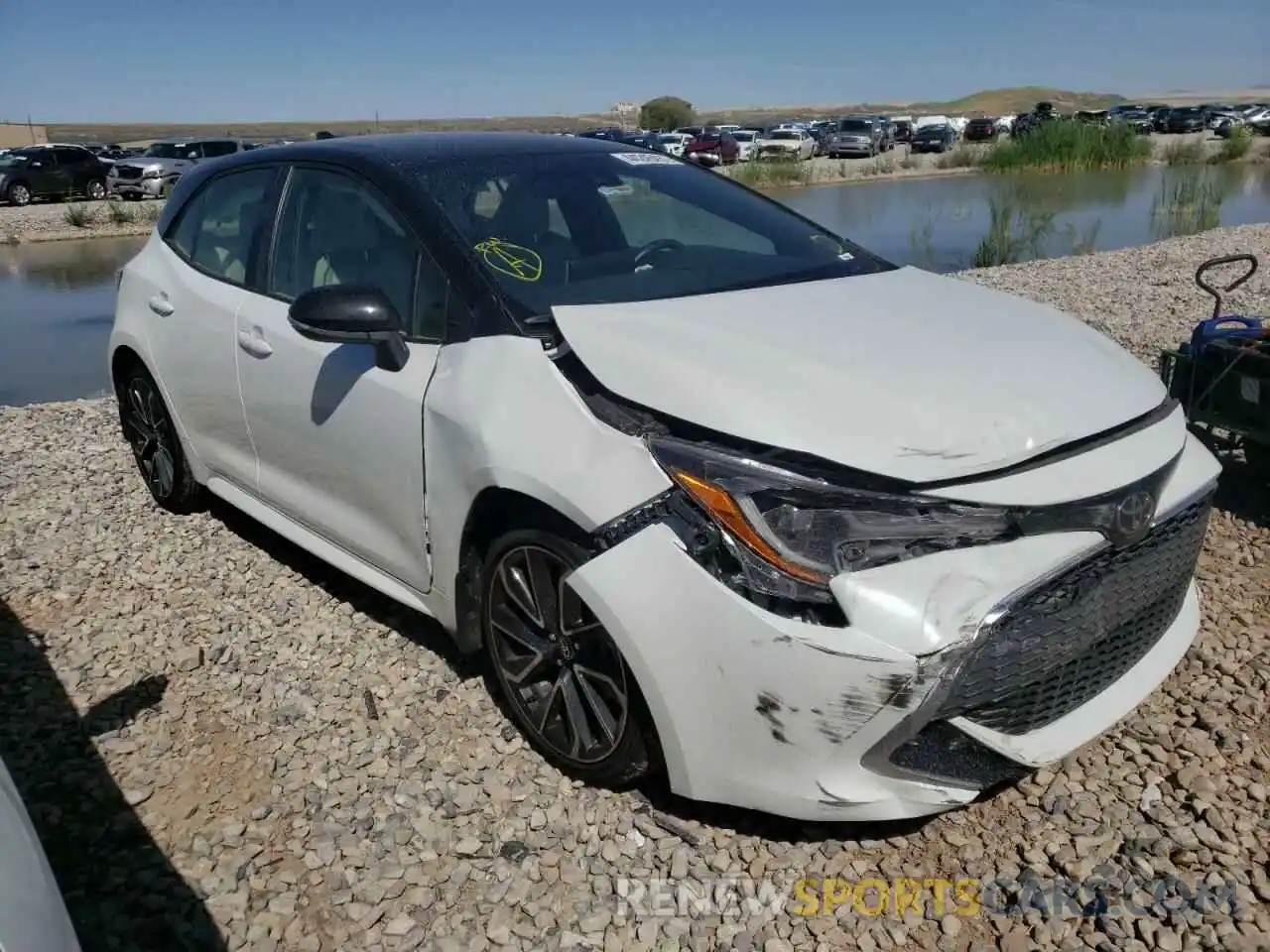 1 Photograph of a damaged car JTNA4MBE2M3107690 TOYOTA COROLLA 2021