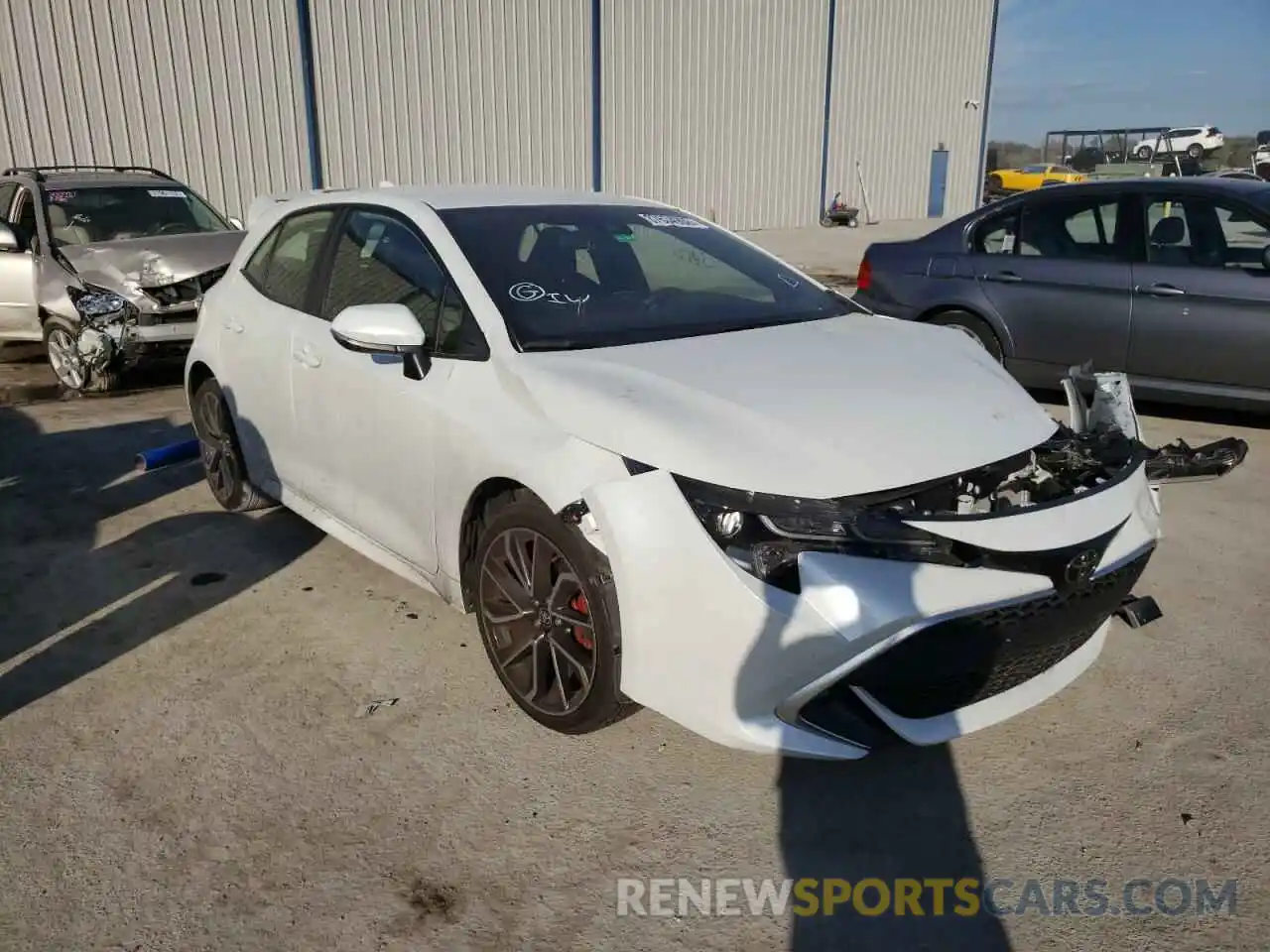 1 Photograph of a damaged car JTNA4MBE2M3138633 TOYOTA COROLLA 2021