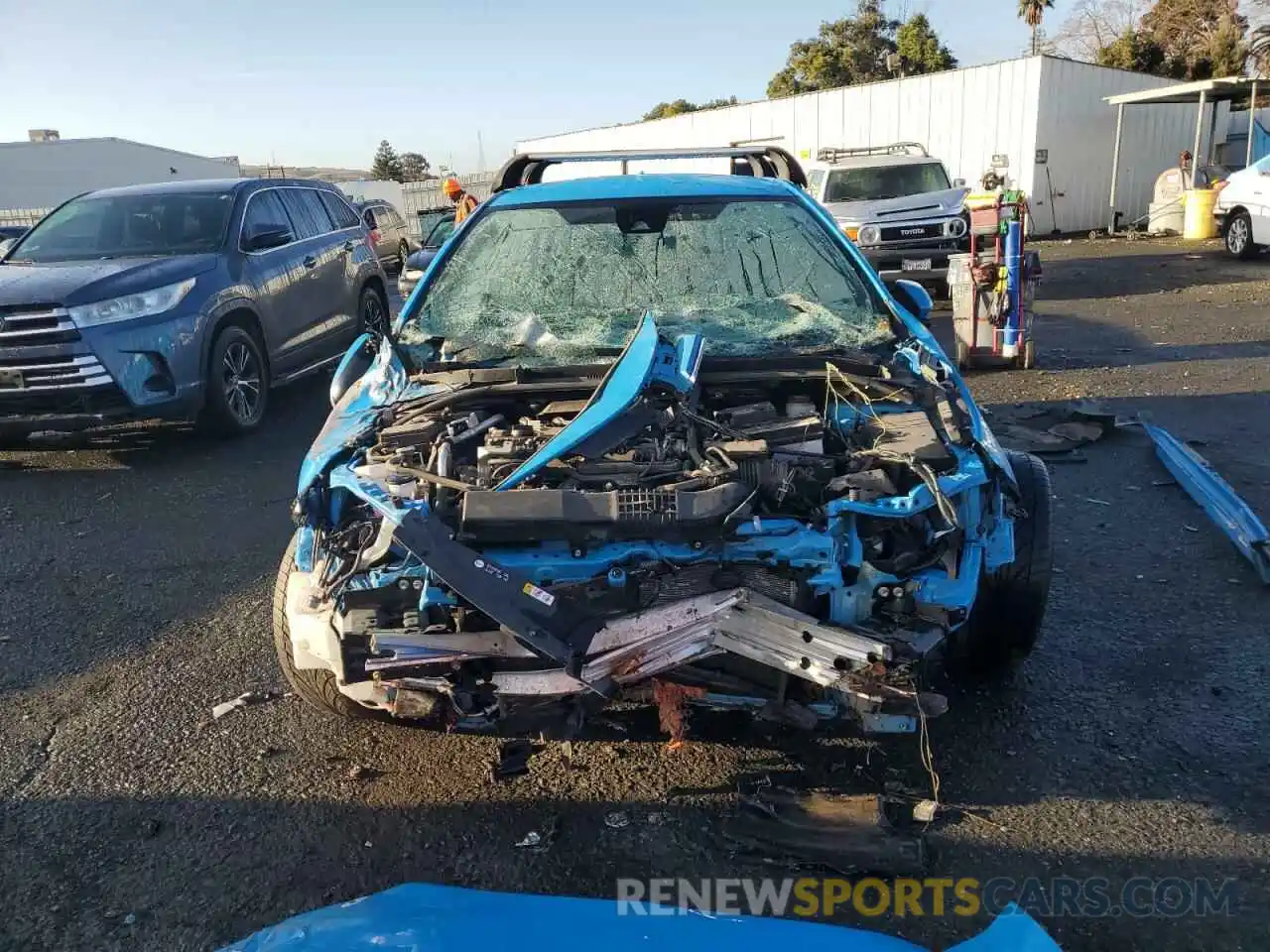 5 Photograph of a damaged car JTNA4MBE3M3125471 TOYOTA COROLLA 2021