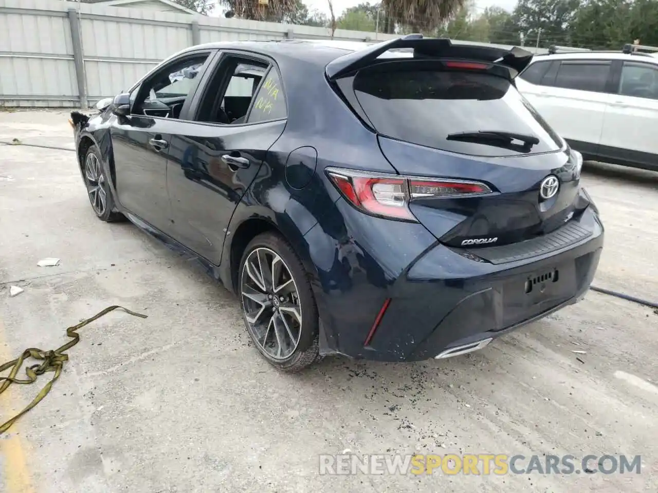 3 Photograph of a damaged car JTNA4MBE4M3144255 TOYOTA COROLLA 2021