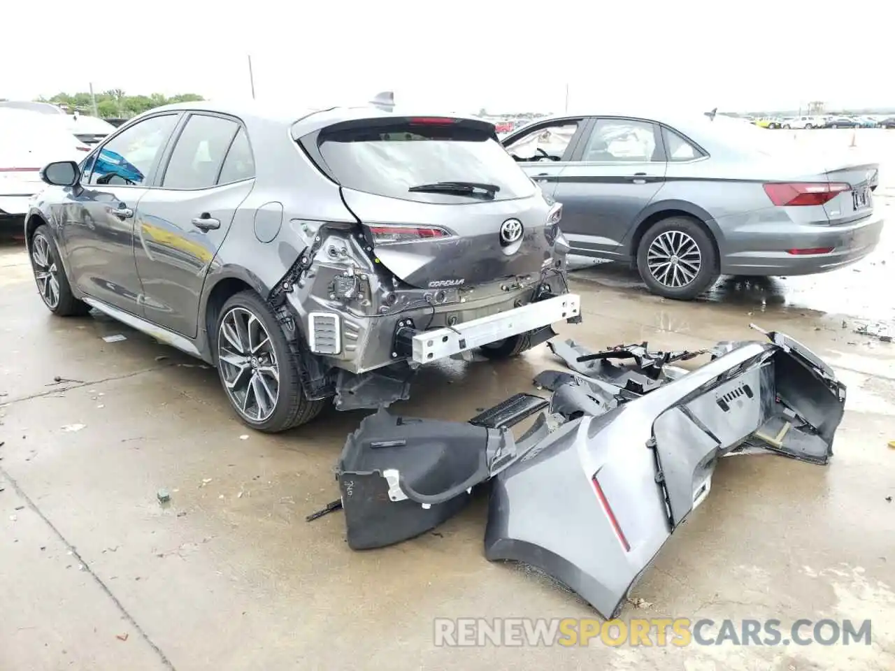 3 Photograph of a damaged car JTNA4MBE7M3112254 TOYOTA COROLLA 2021