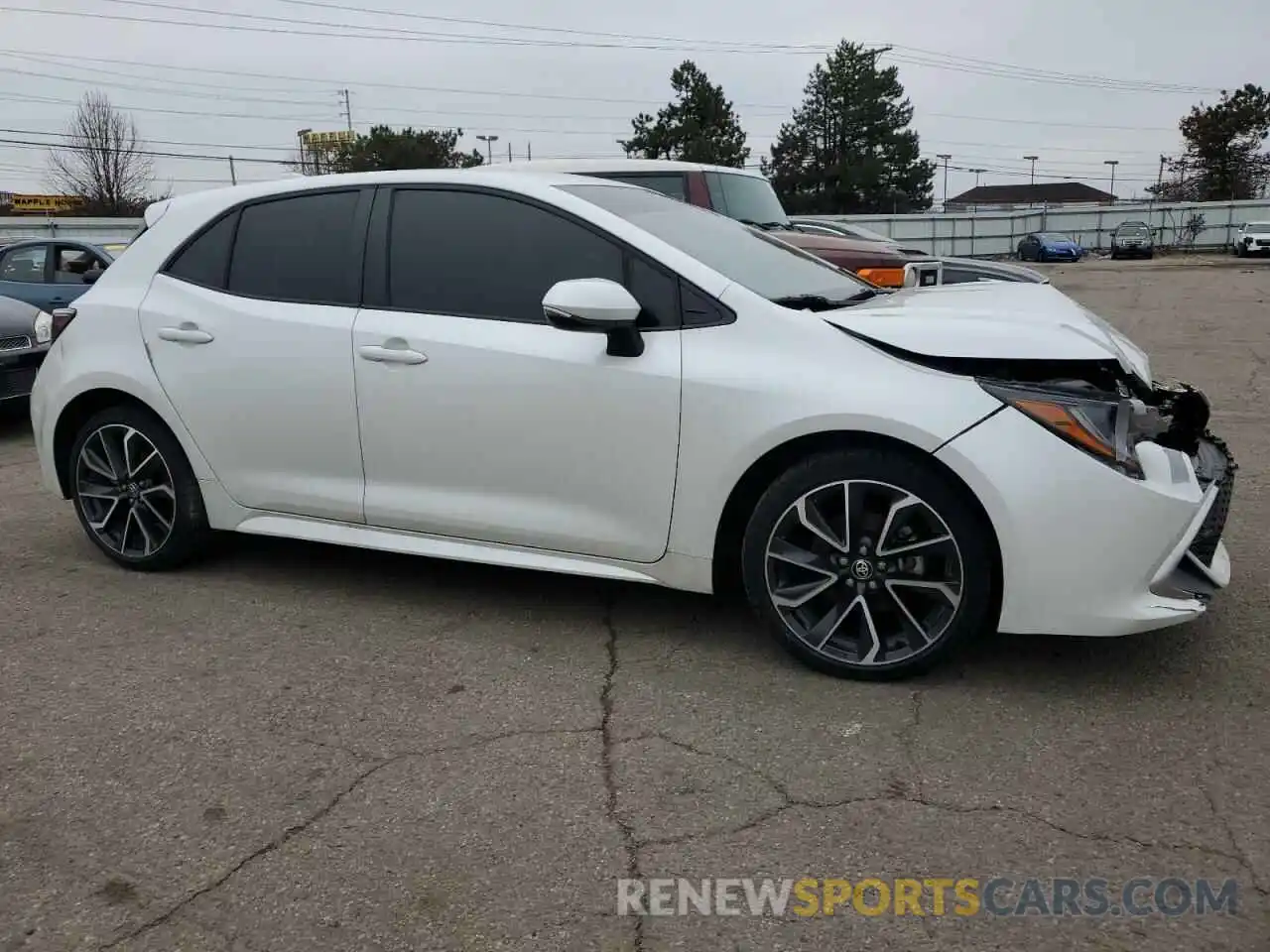 4 Photograph of a damaged car JTNA4MBE7M3125280 TOYOTA COROLLA 2021