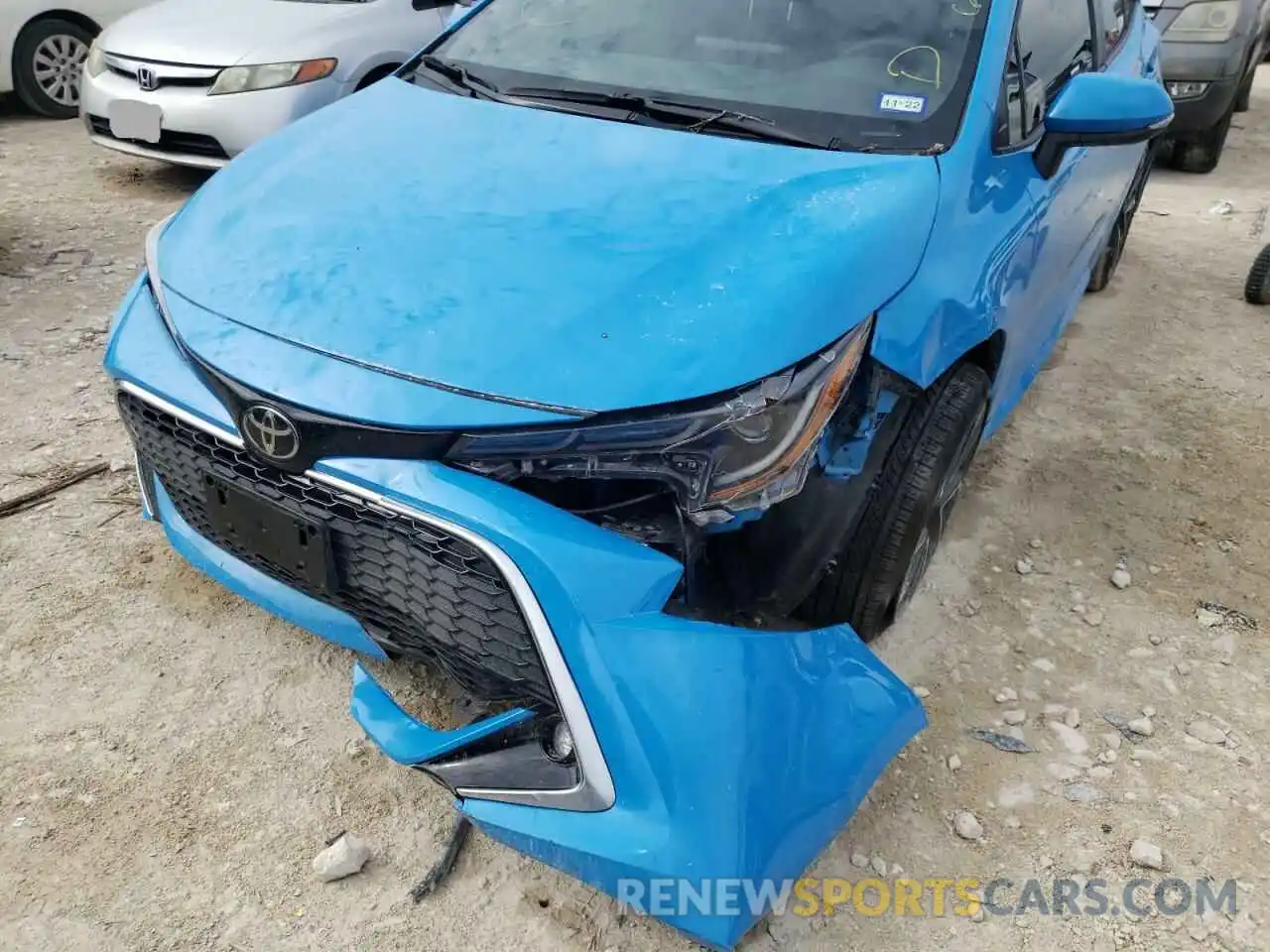 9 Photograph of a damaged car JTNA4MBE8M3112618 TOYOTA COROLLA 2021