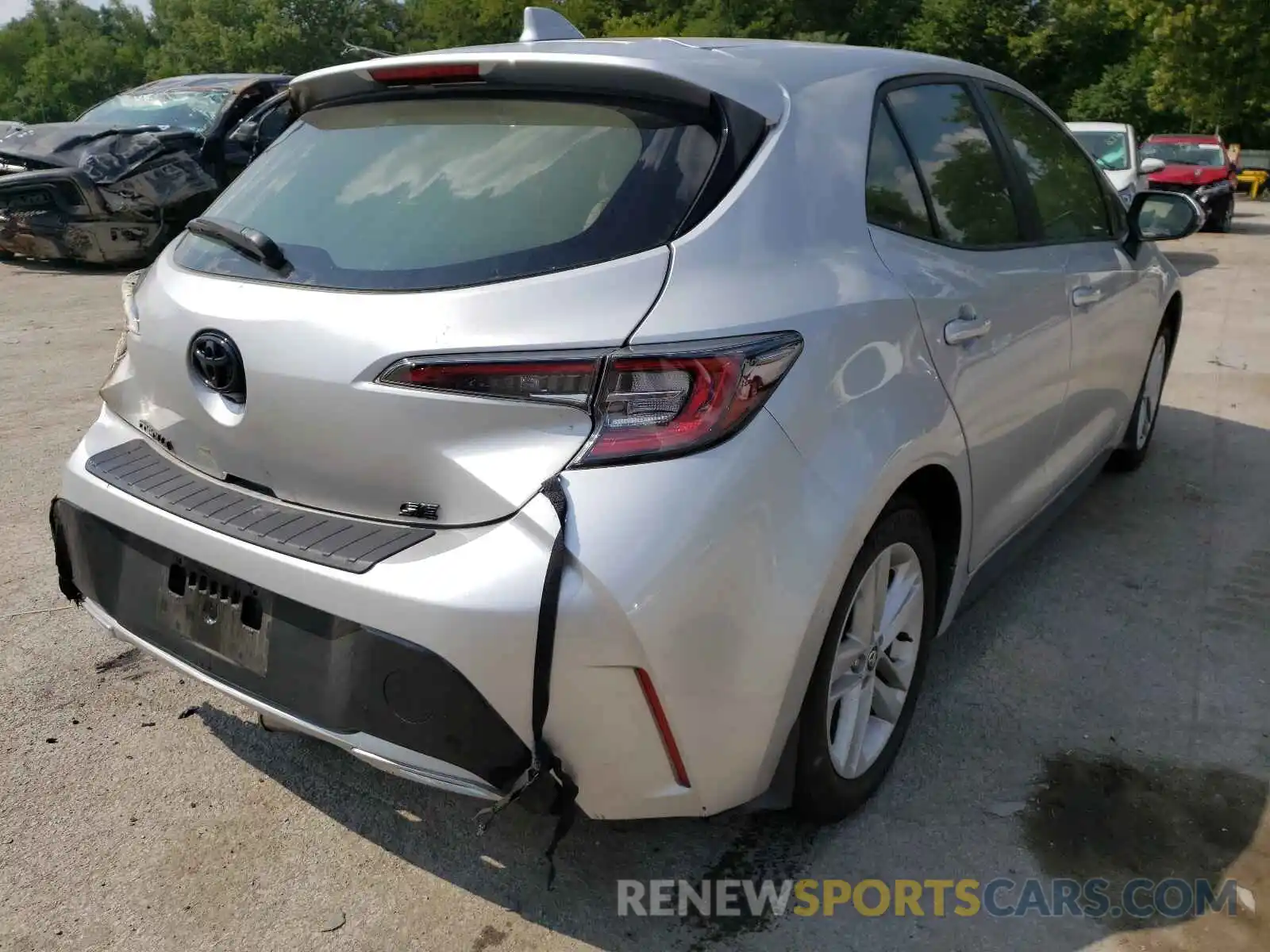 4 Photograph of a damaged car JTNB4MBE4M3106819 TOYOTA COROLLA 2021