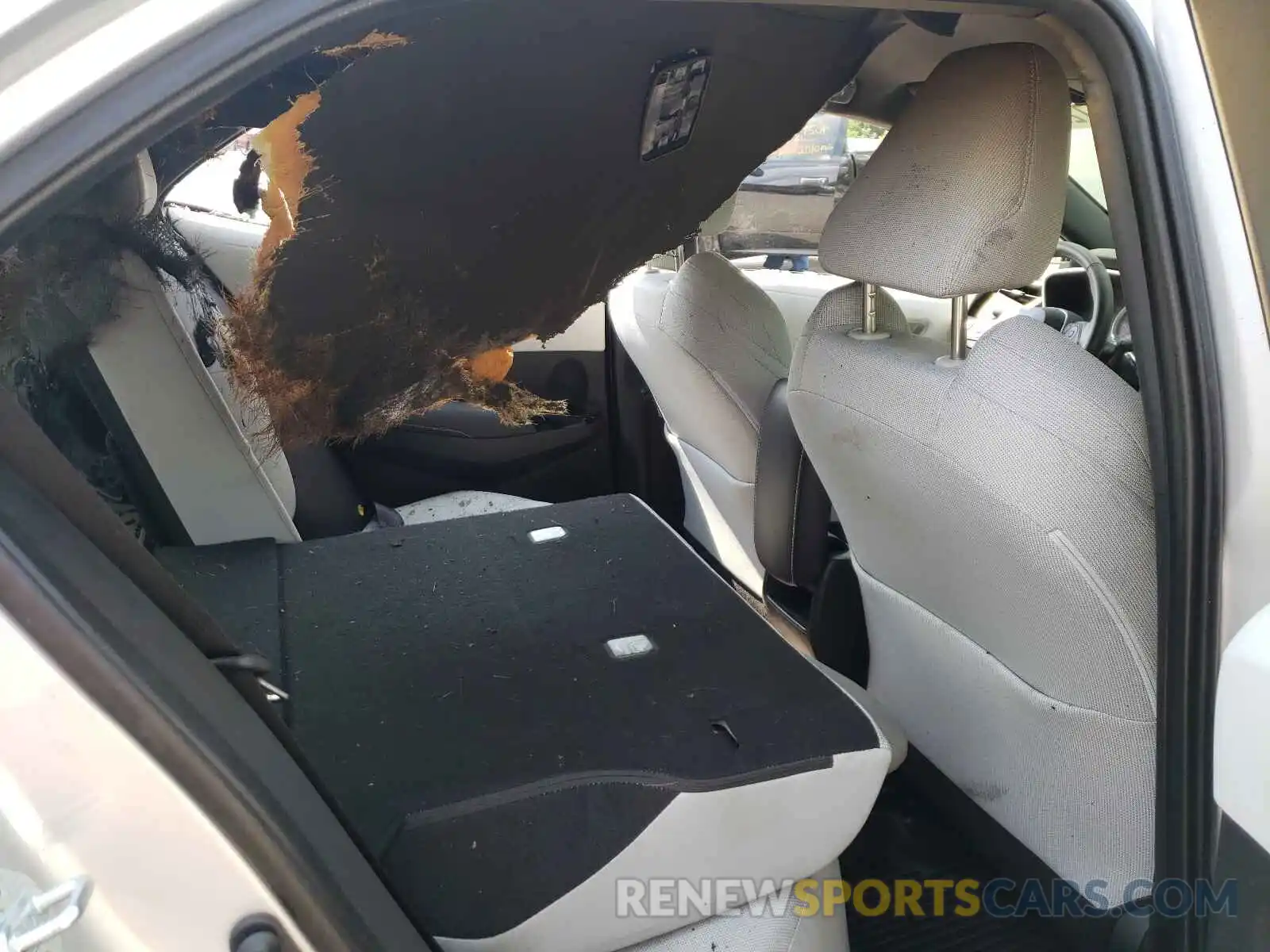 6 Photograph of a damaged car JTNB4MBE4M3106819 TOYOTA COROLLA 2021