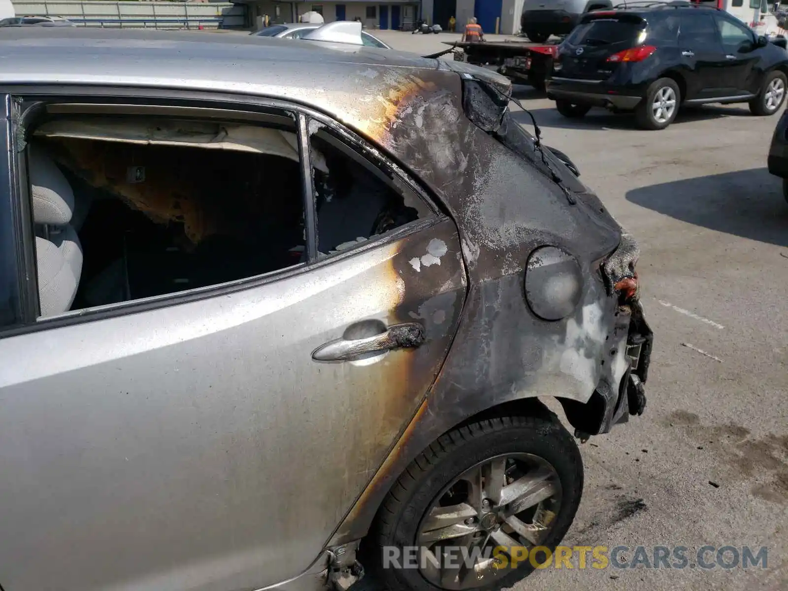 9 Photograph of a damaged car JTNB4MBE4M3106819 TOYOTA COROLLA 2021