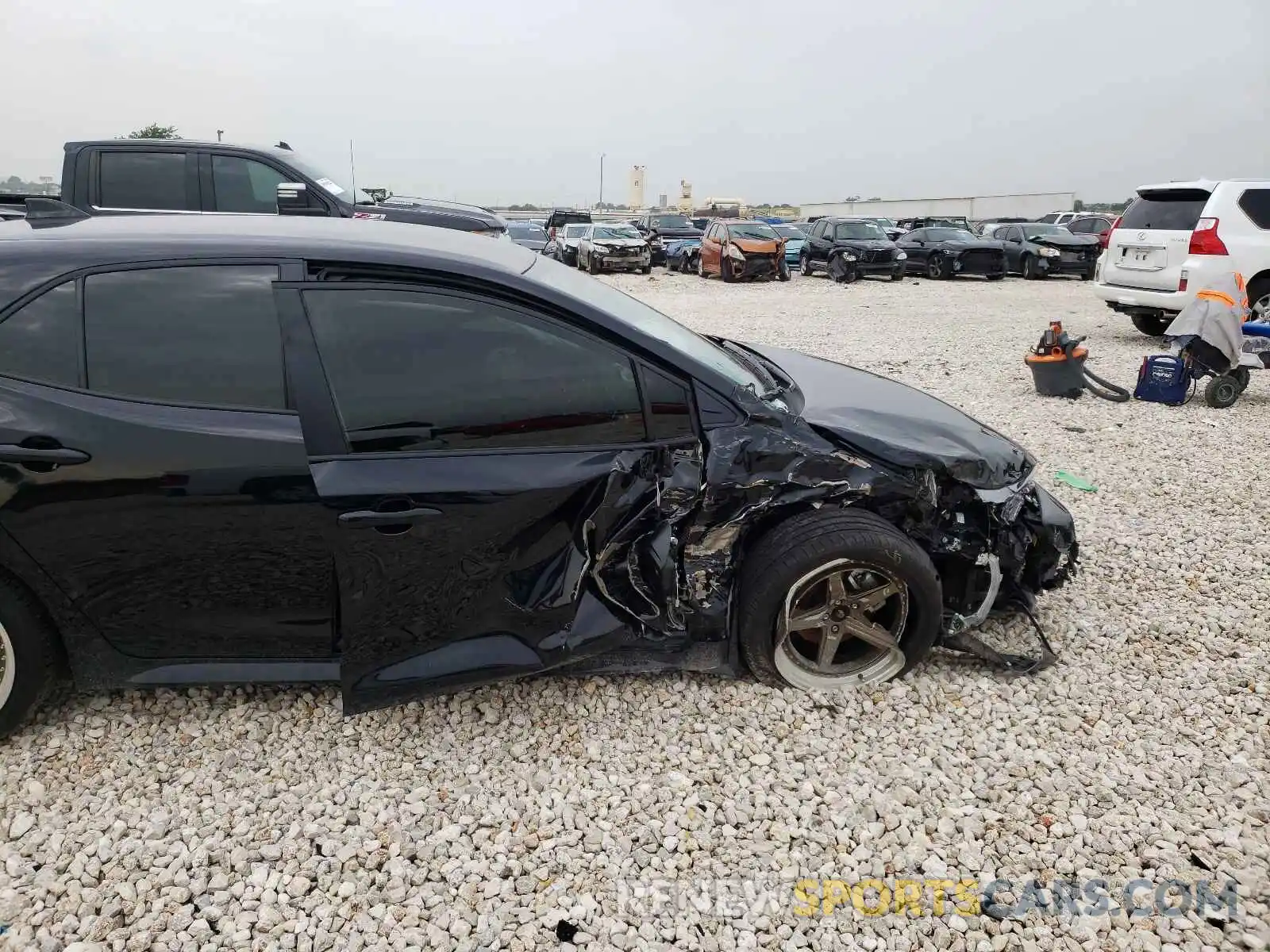 9 Photograph of a damaged car JTNB4MBE5M3127288 TOYOTA COROLLA 2021