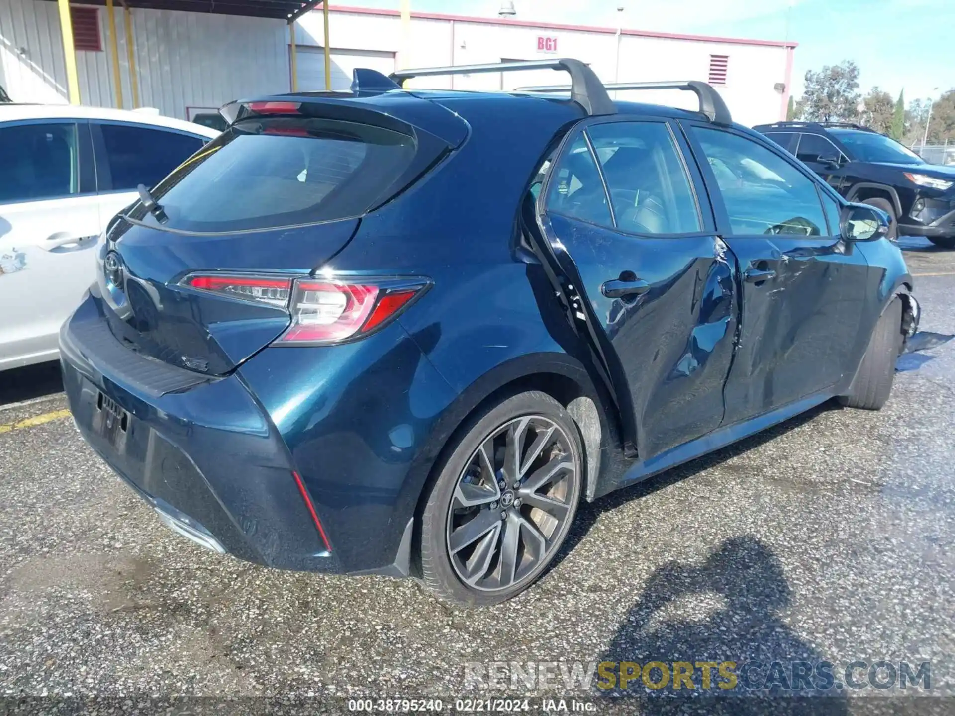 4 Photograph of a damaged car JTNC4MBE1M3124926 TOYOTA COROLLA 2021