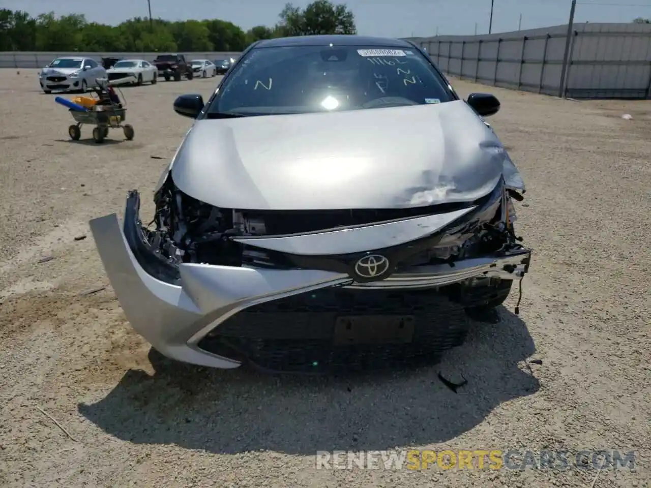 9 Photograph of a damaged car JTNC4MBE2M3141265 TOYOTA COROLLA 2021