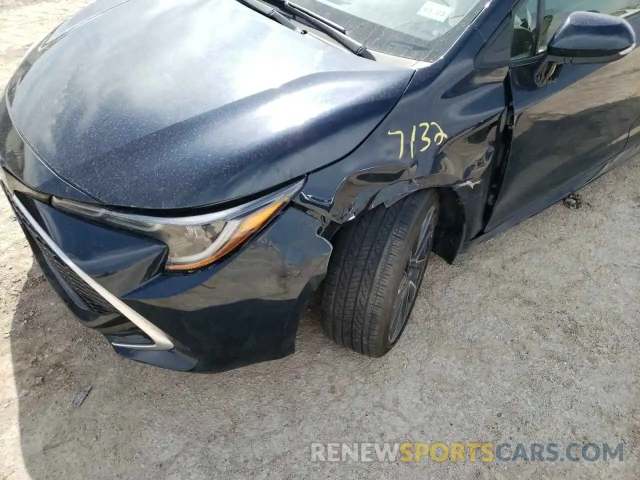 9 Photograph of a damaged car JTNC4MBE3M3119274 TOYOTA COROLLA 2021