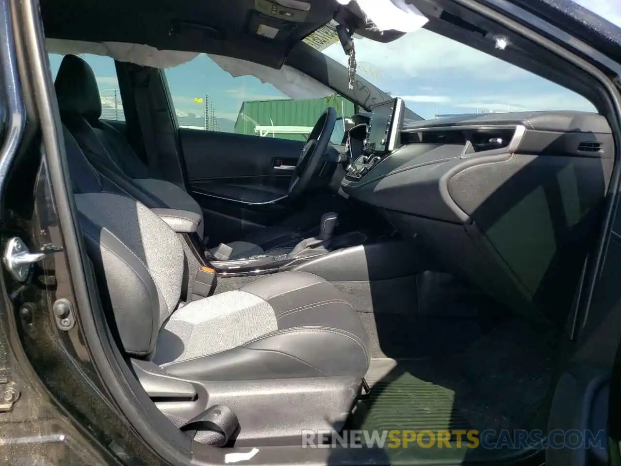 5 Photograph of a damaged car JTNC4MBE4M3124466 TOYOTA COROLLA 2021