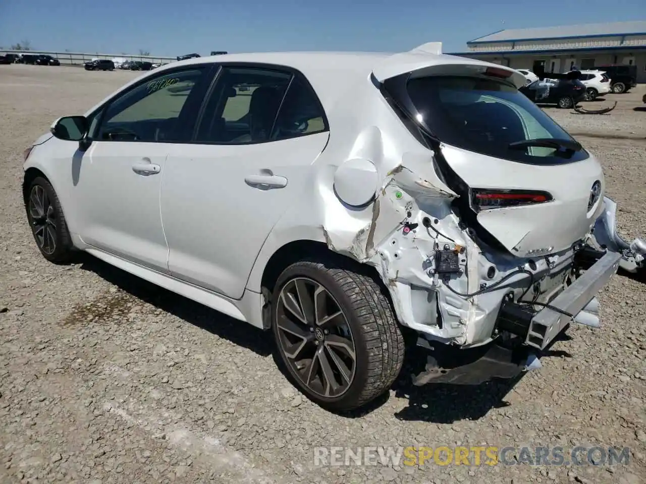 3 Photograph of a damaged car JTNC4MBE8M3141741 TOYOTA COROLLA 2021