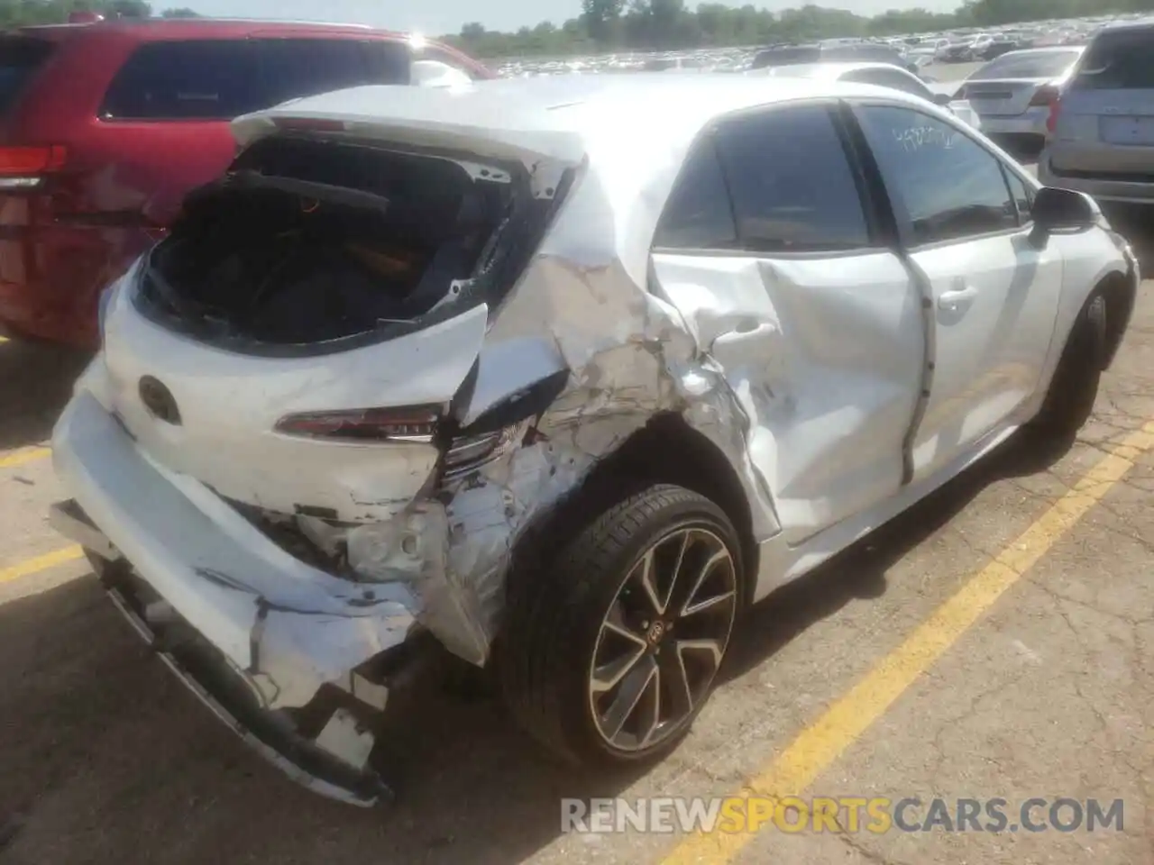 4 Photograph of a damaged car JTNC4MBE9M3106416 TOYOTA COROLLA 2021