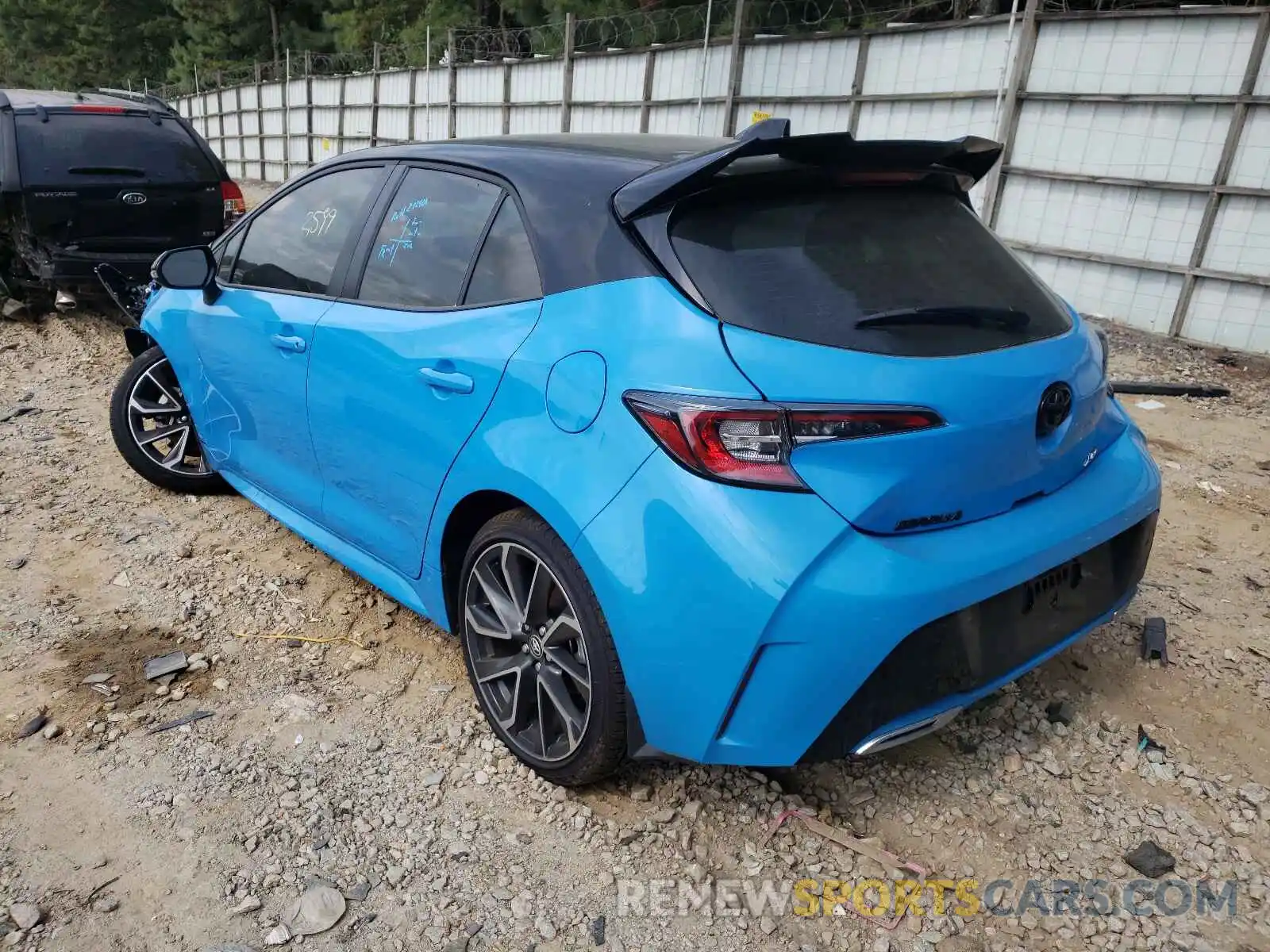 3 Photograph of a damaged car JTNC4MBEXM3129607 TOYOTA COROLLA 2021