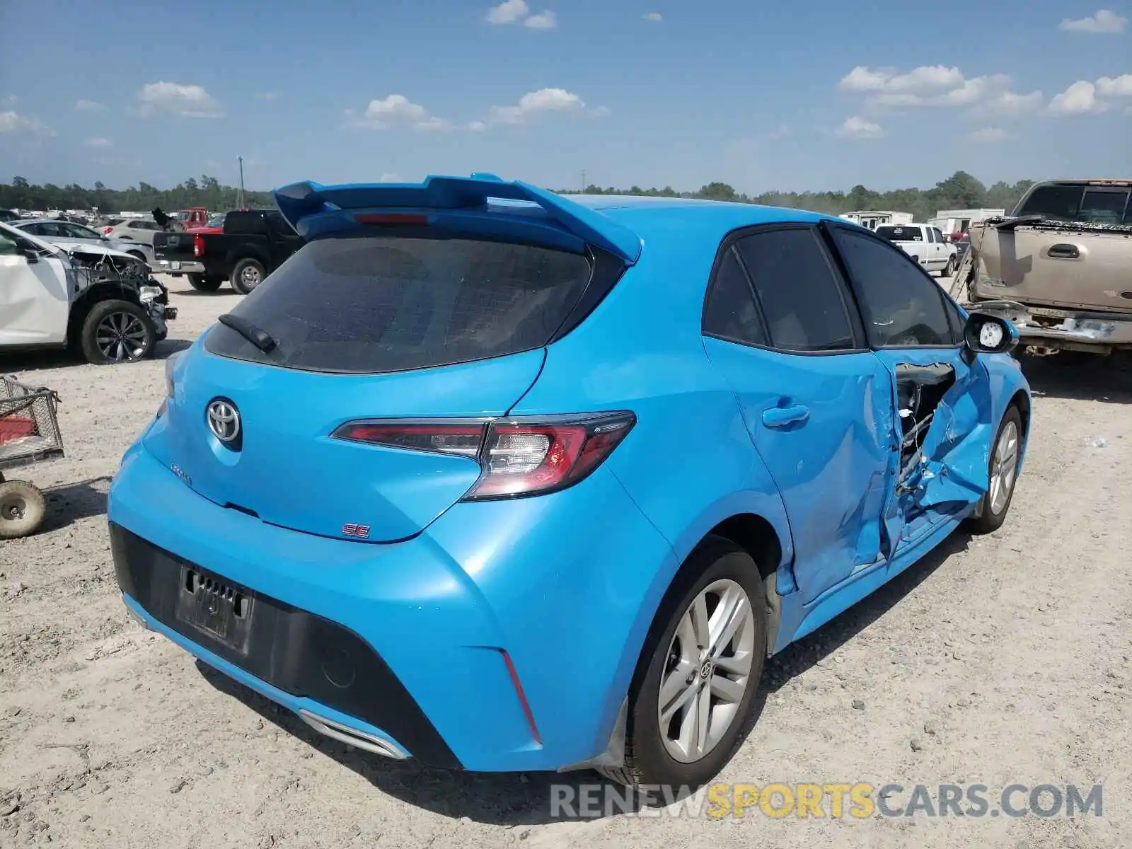 4 Photograph of a damaged car JTND4MBE0M3108463 TOYOTA COROLLA 2021