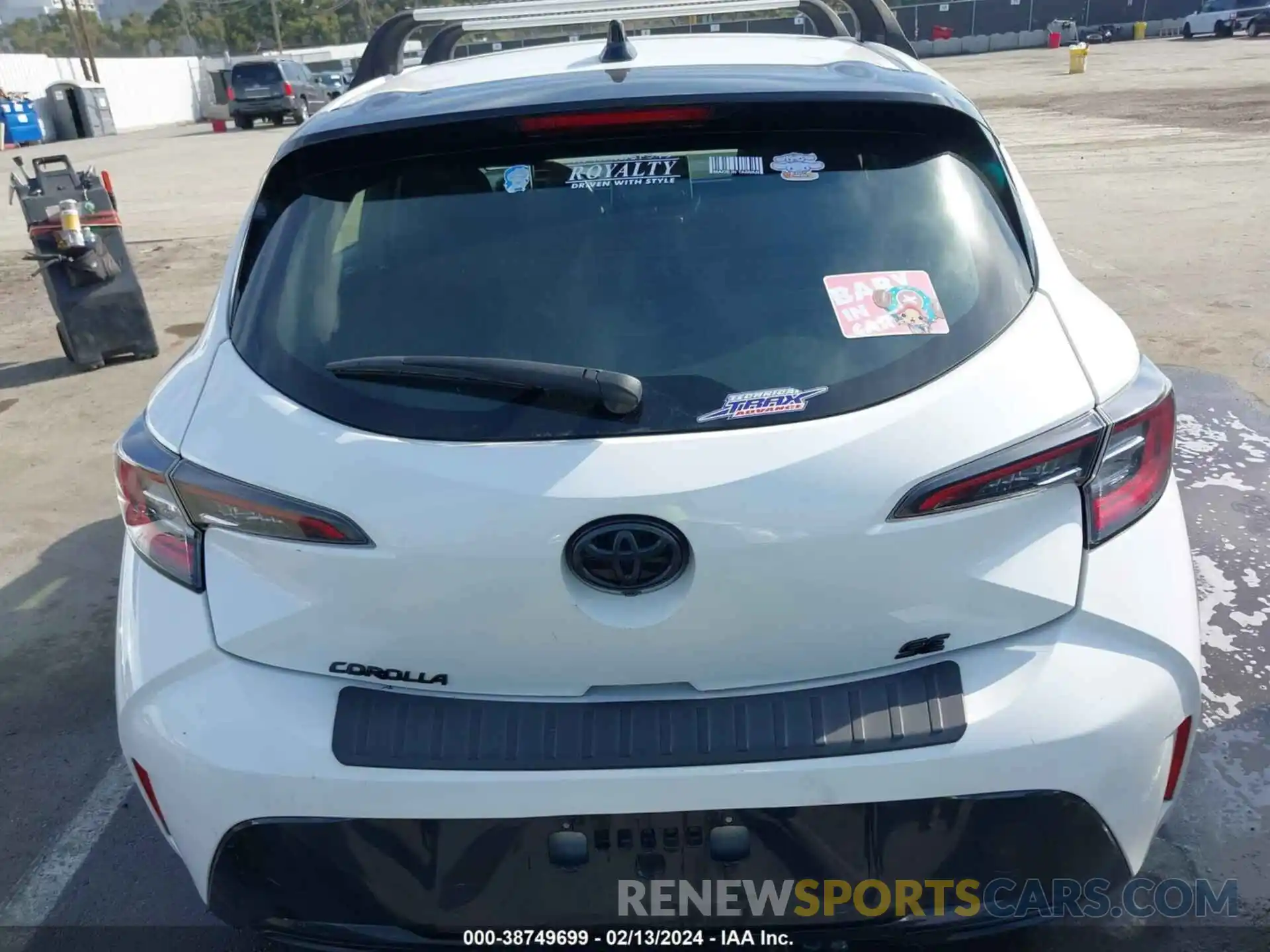 16 Photograph of a damaged car JTND4MBE2M3115379 TOYOTA COROLLA 2021