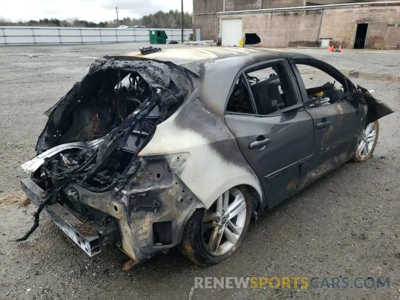 4 Photograph of a damaged car JTND4MBE2M3128097 TOYOTA COROLLA 2021