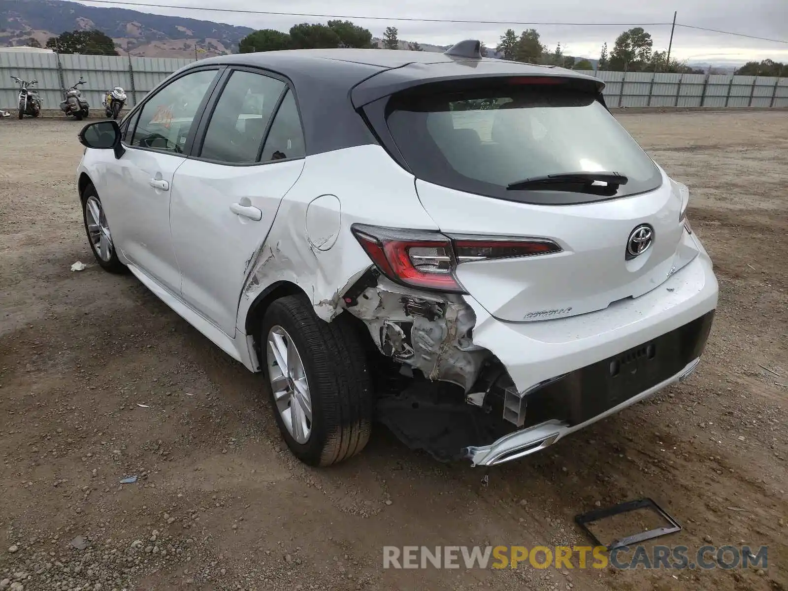 3 Photograph of a damaged car JTND4MBE2M3129900 TOYOTA COROLLA 2021