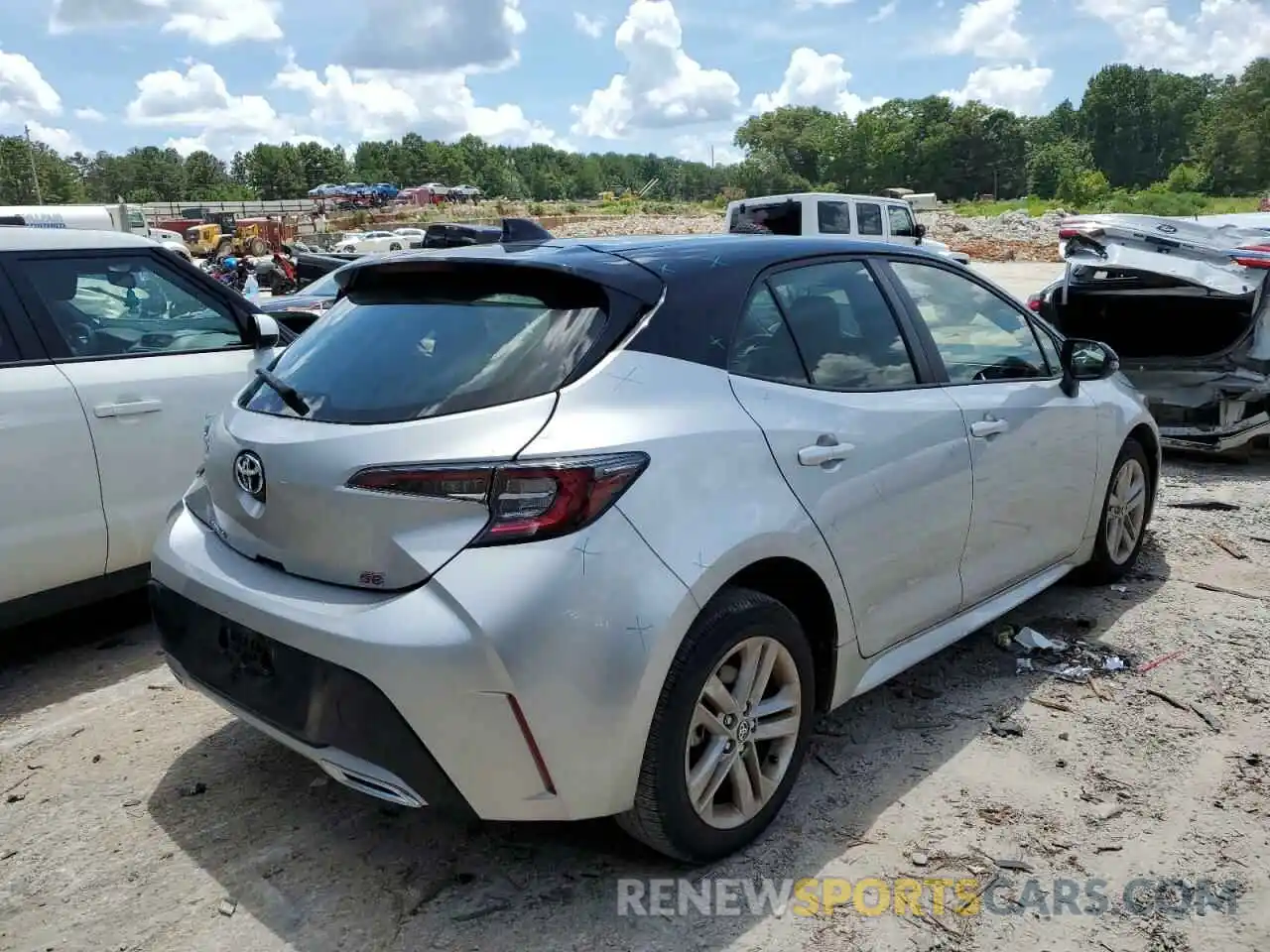 4 Photograph of a damaged car JTND4MBE2M3145353 TOYOTA COROLLA 2021