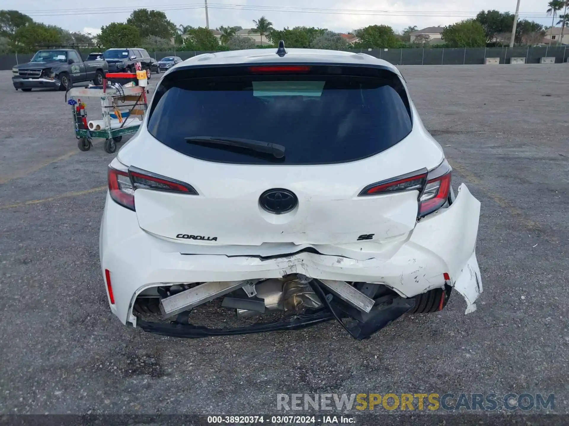 12 Photograph of a damaged car JTND4MBE4M3133432 TOYOTA COROLLA 2021