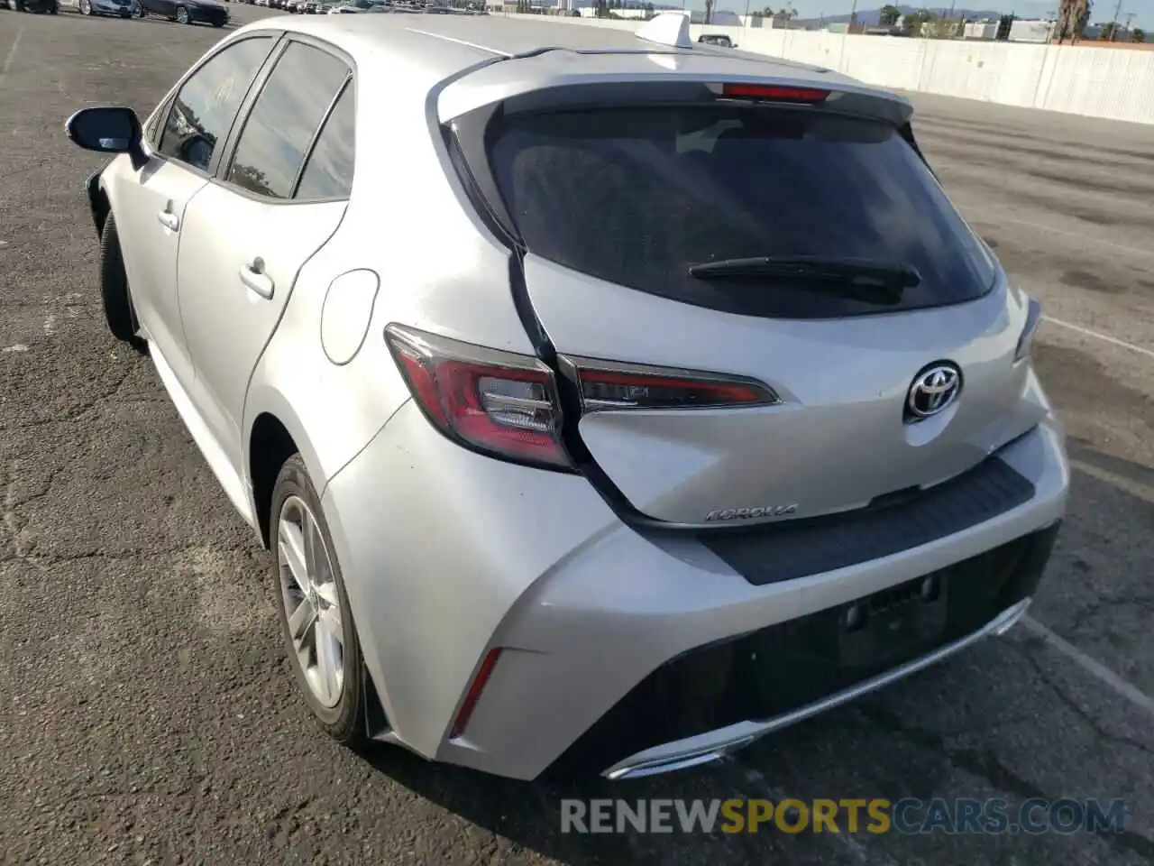 3 Photograph of a damaged car JTND4MBE5M3119412 TOYOTA COROLLA 2021