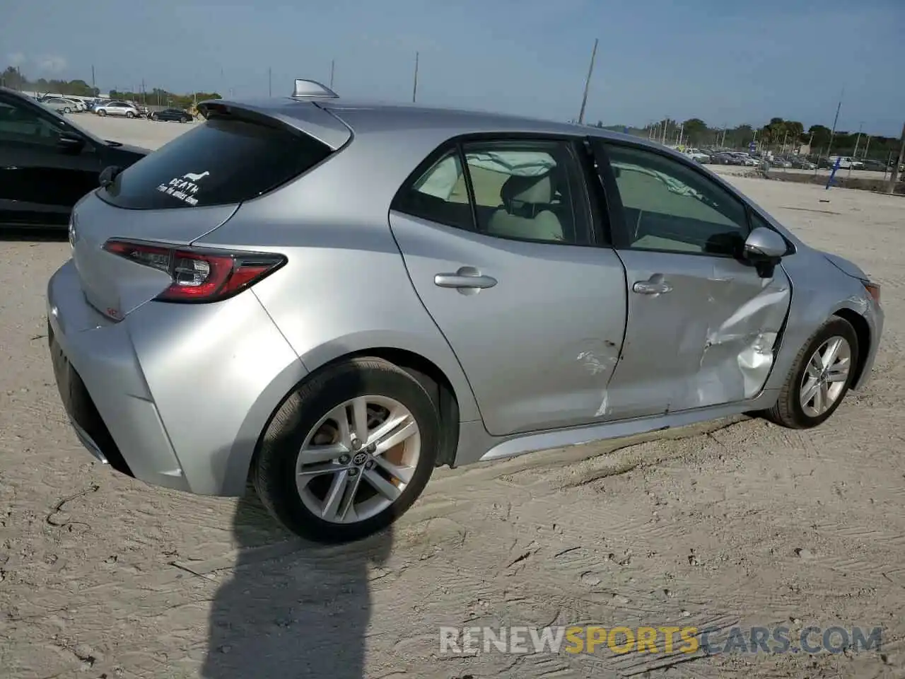 3 Photograph of a damaged car JTND4MBE6M3105017 TOYOTA COROLLA 2021