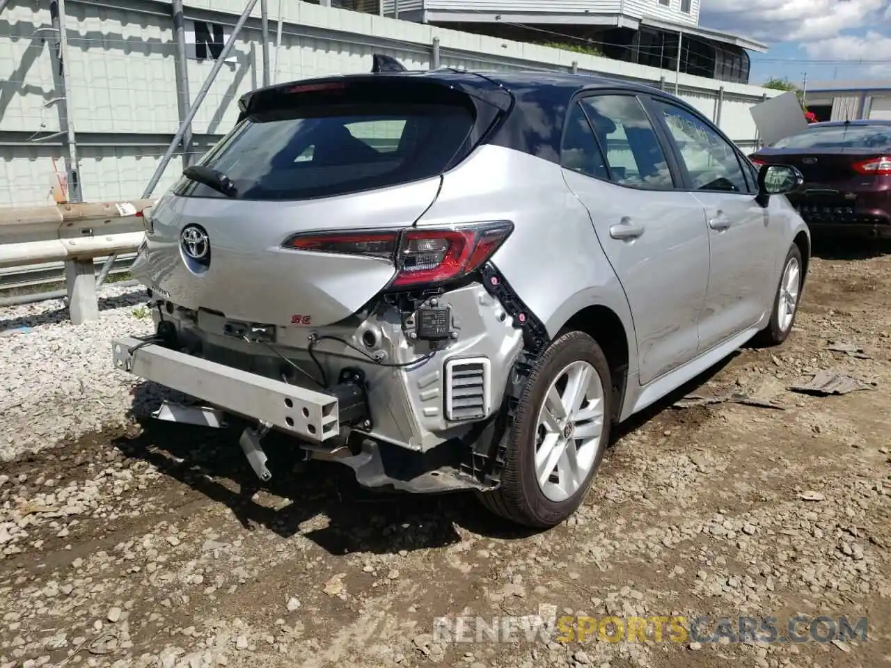 4 Photograph of a damaged car JTND4MBE6M3120505 TOYOTA COROLLA 2021