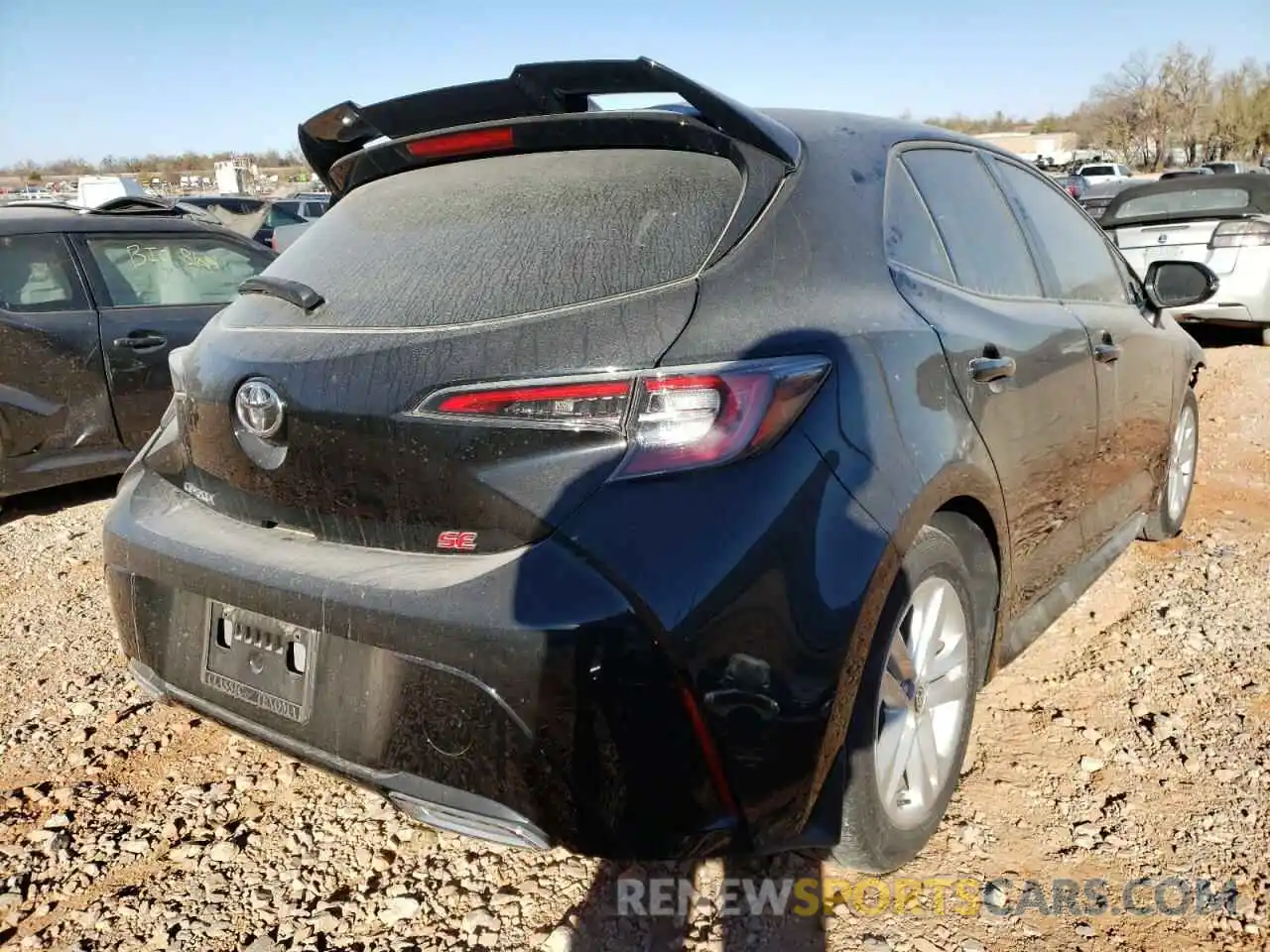 4 Photograph of a damaged car JTND4MBE6M3123937 TOYOTA COROLLA 2021