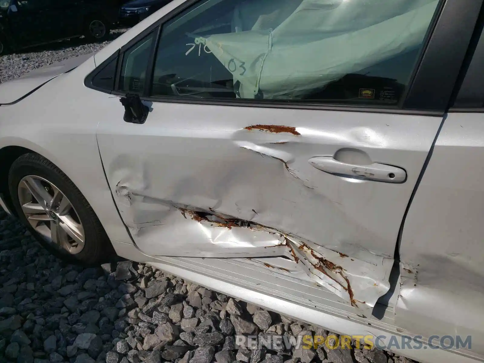 9 Photograph of a damaged car JTND4MBE7M3107472 TOYOTA COROLLA 2021