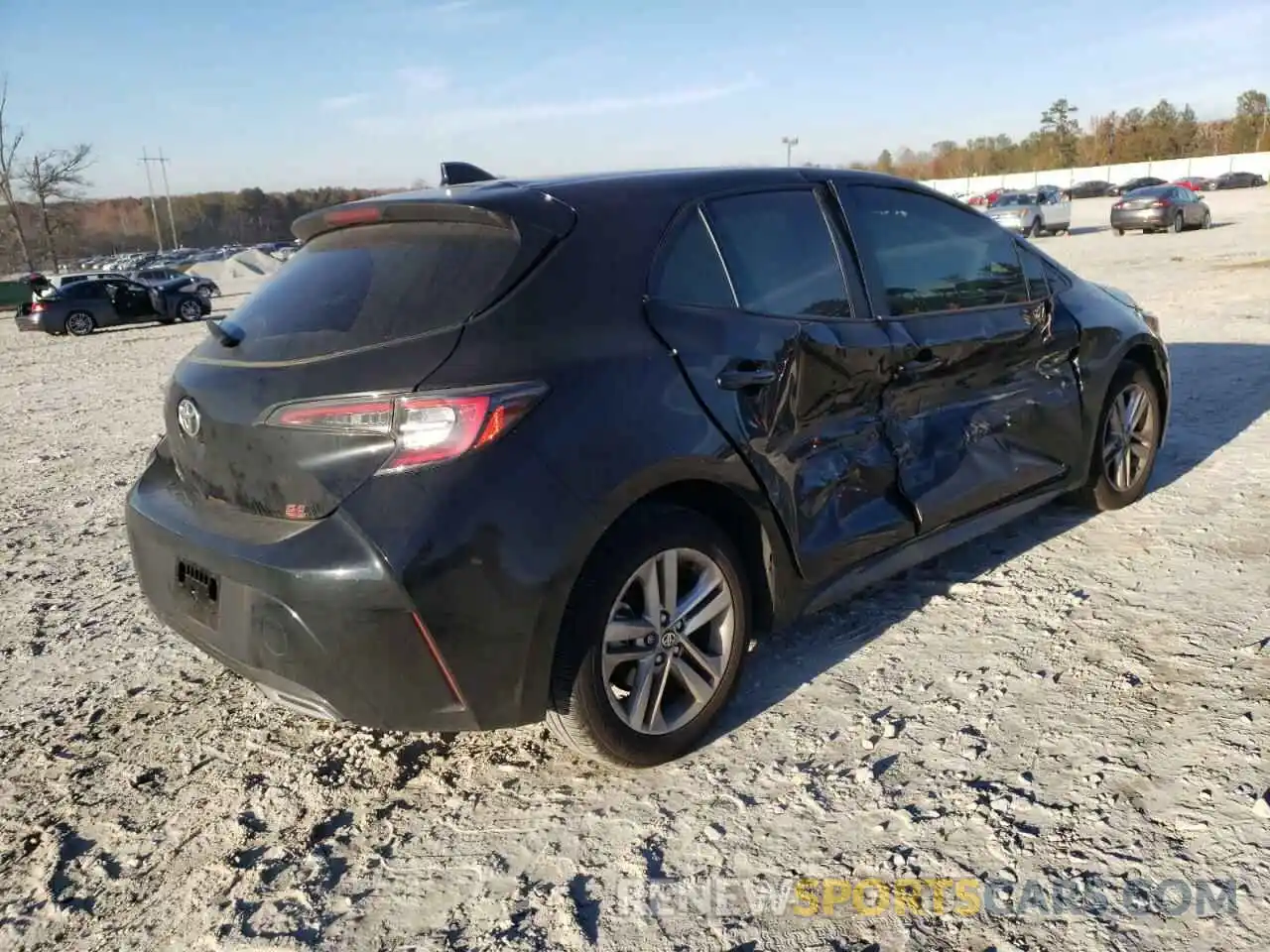 4 Photograph of a damaged car JTND4MBE7M3118729 TOYOTA COROLLA 2021