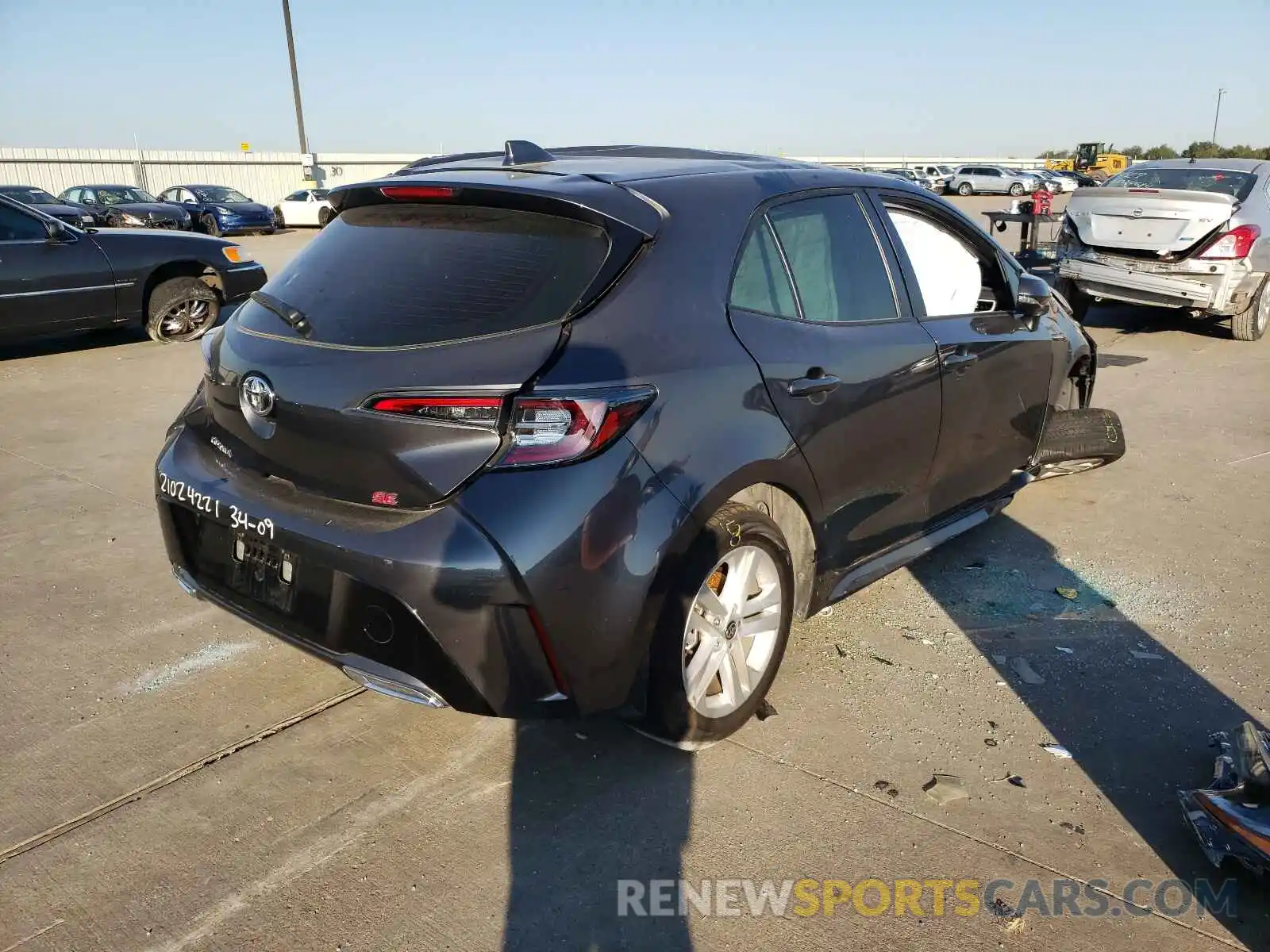 4 Photograph of a damaged car JTND4MBE7M3128516 TOYOTA COROLLA 2021